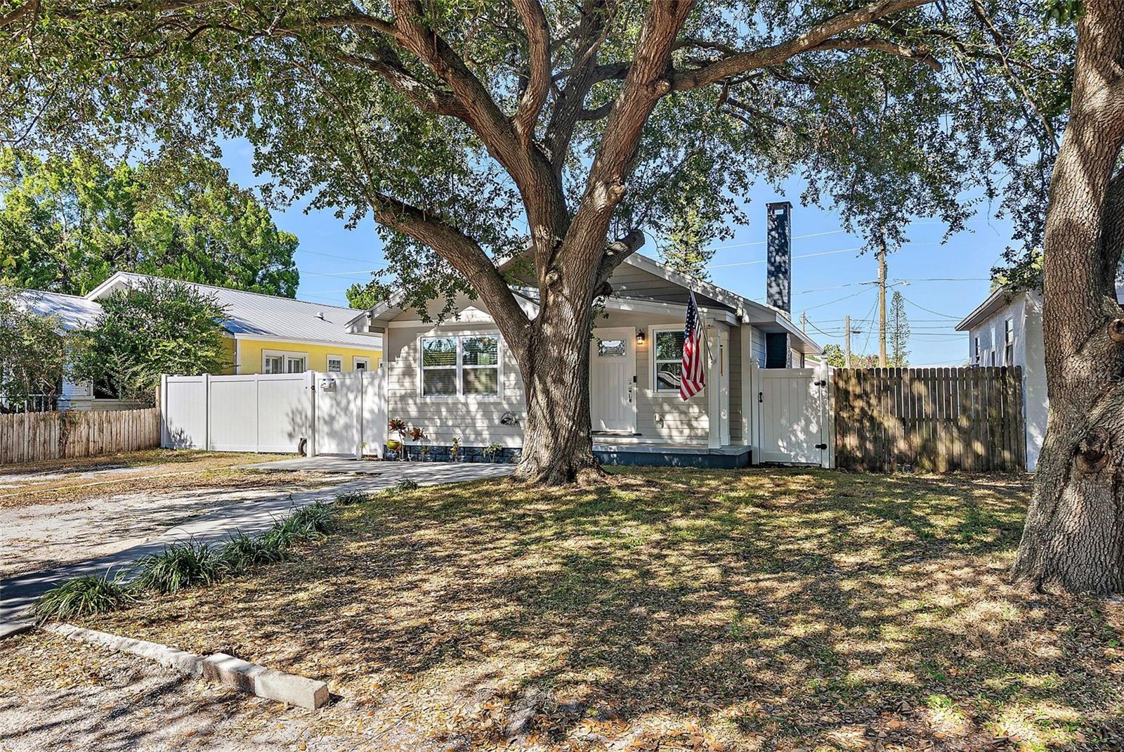 Image 19 of 22 For 3451 33rd Avenue N