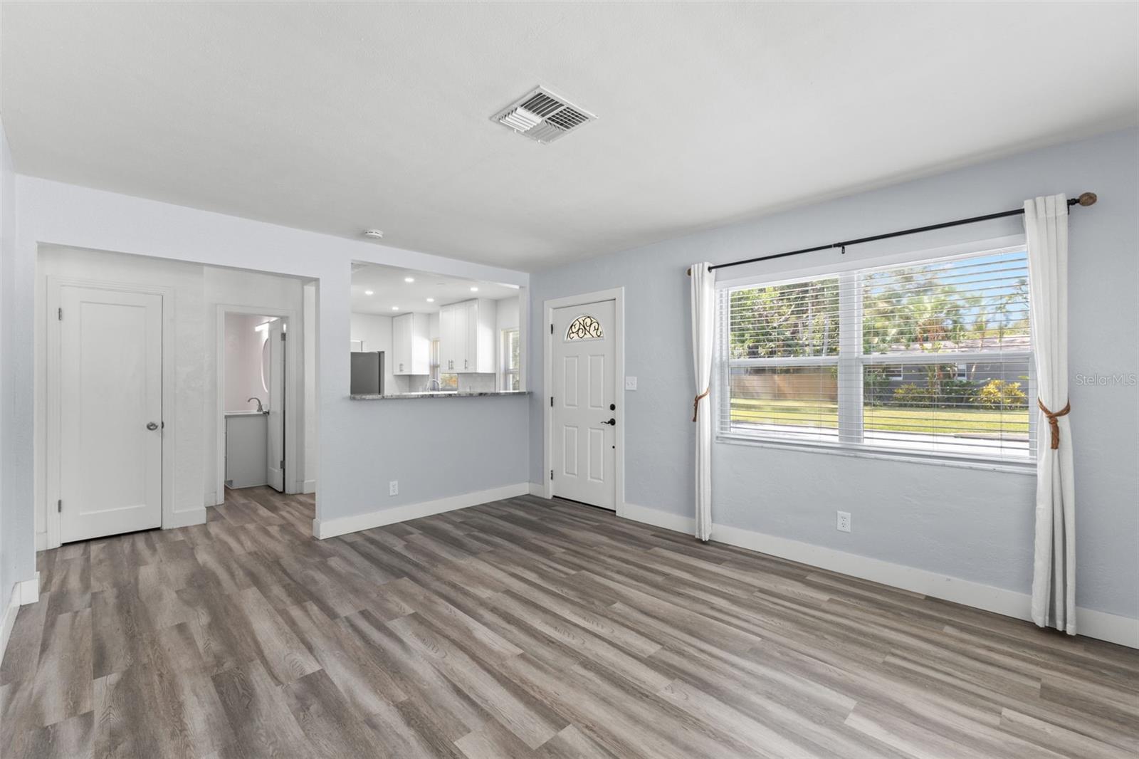 Image 5 of 26 For 3731 7th Street N