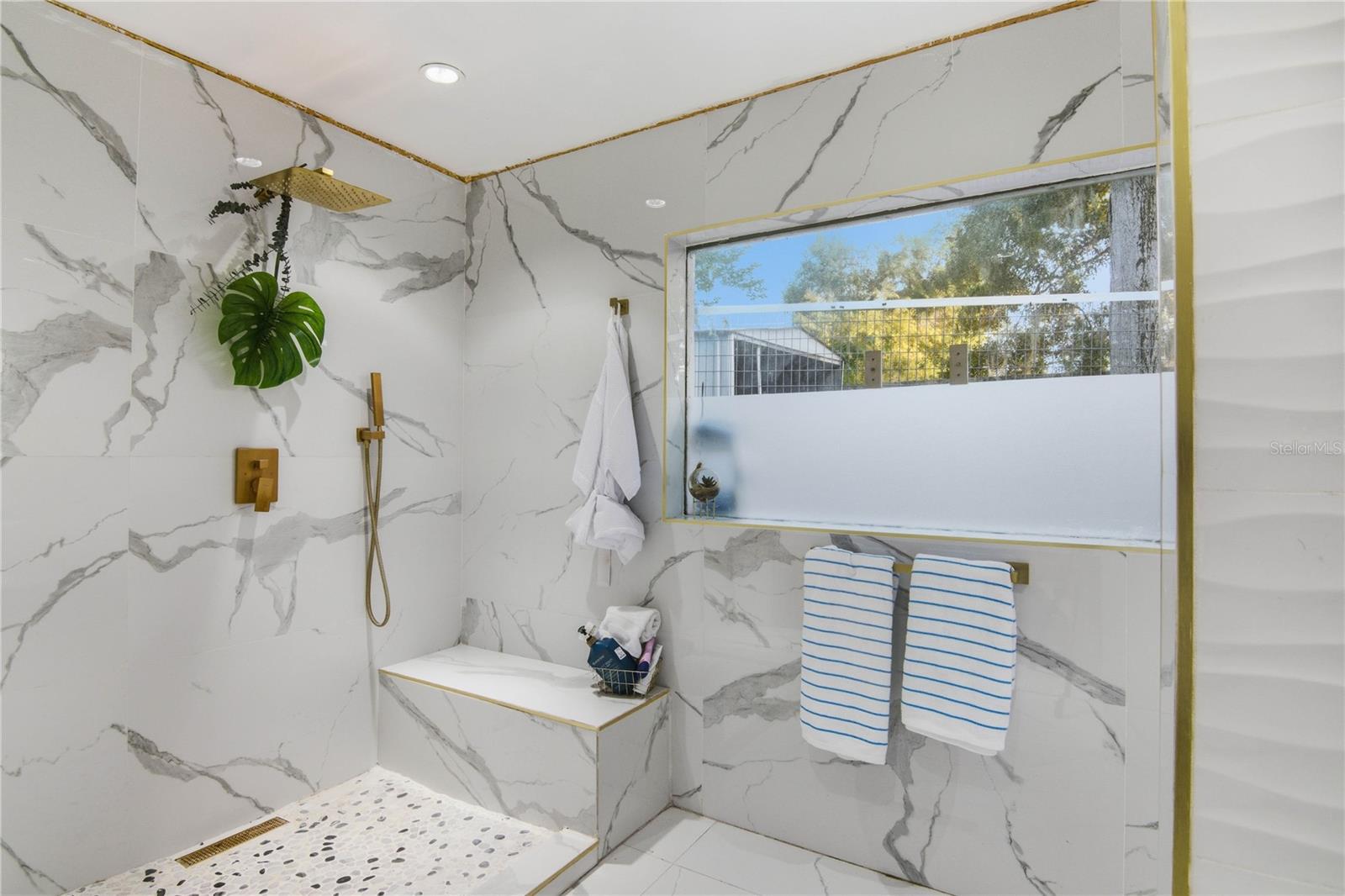 Image 24 of 42 For 218 Nanette Drive