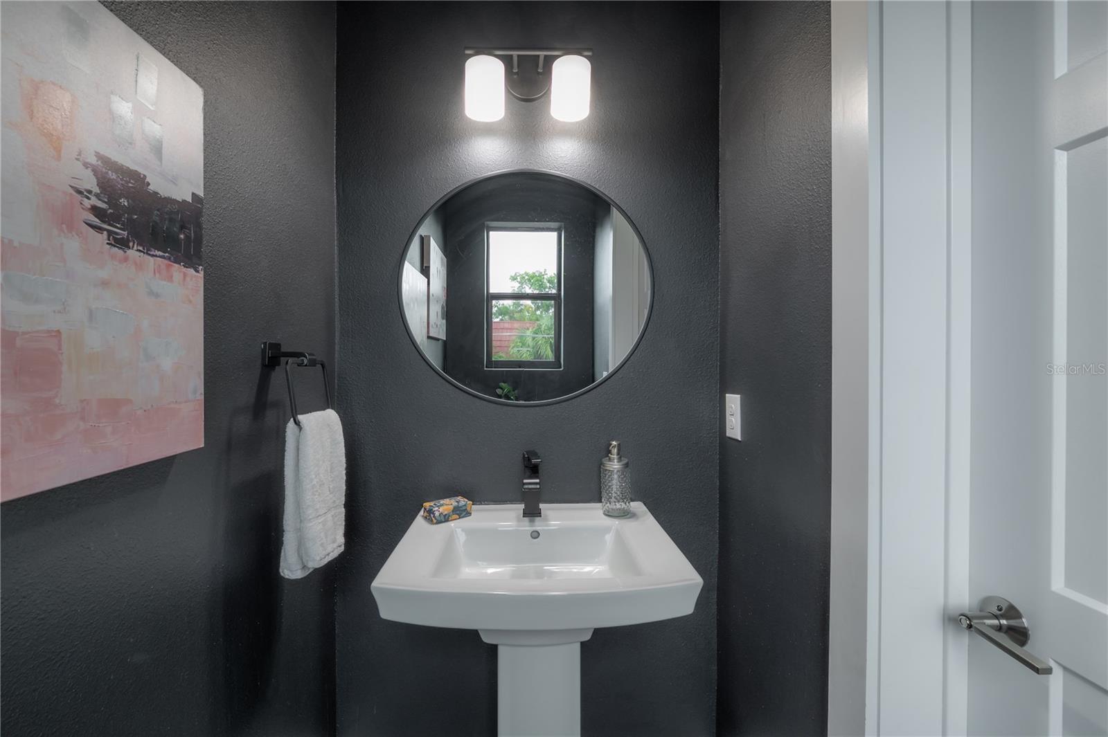 Image 19 of 58 For 1330 Gray Street 1