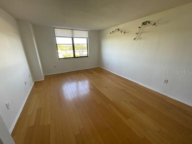 Image 6 of 20 For 701 Madison Avenue 512