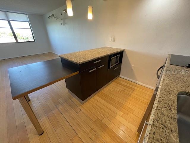 Image 7 of 20 For 701 Madison Avenue 512