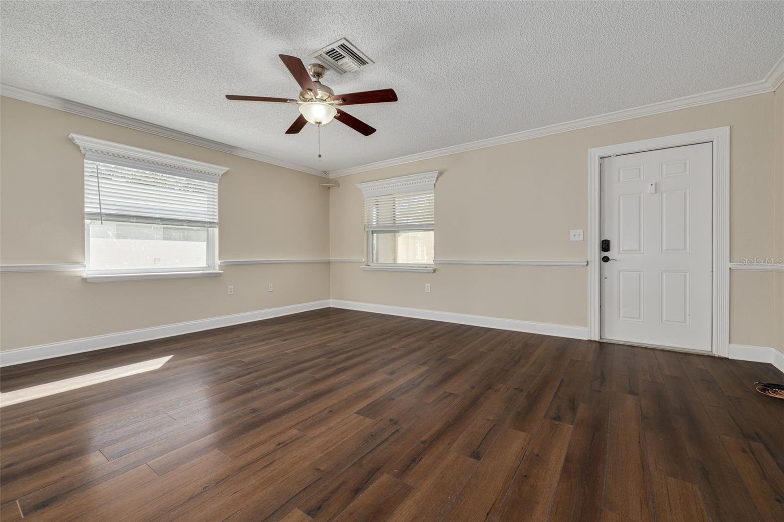 Image 15 of 35 For 513 89th Avenue N