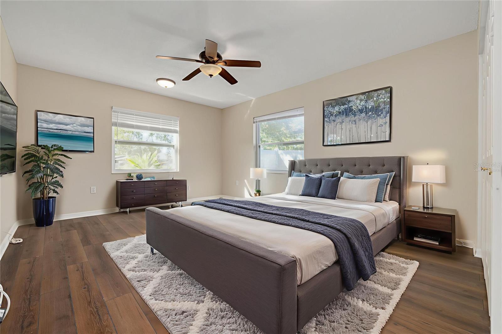Image 3 of 35 For 513 89th Avenue N
