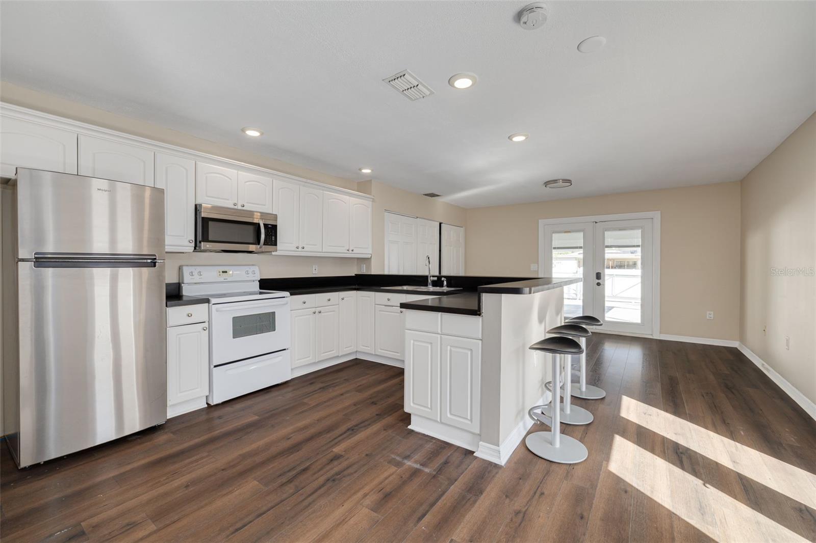 Image 7 of 35 For 513 89th Avenue N