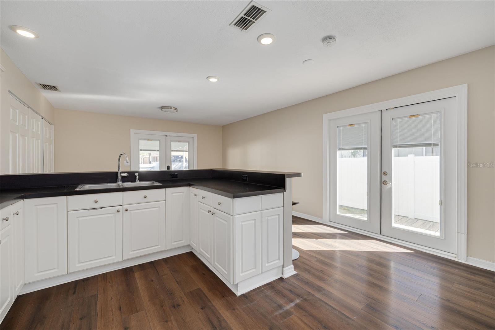 Image 9 of 35 For 513 89th Avenue N
