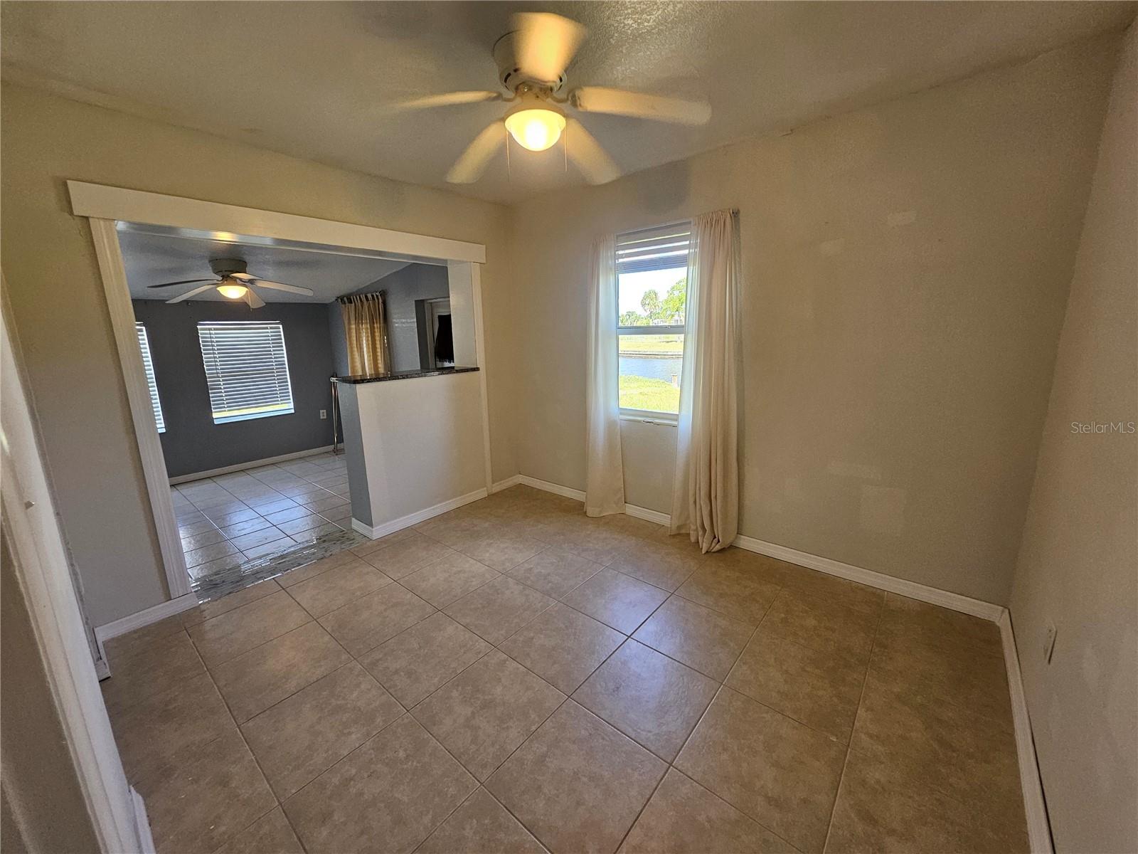 Image 10 of 24 For 125 Poinsettia Circle Ne