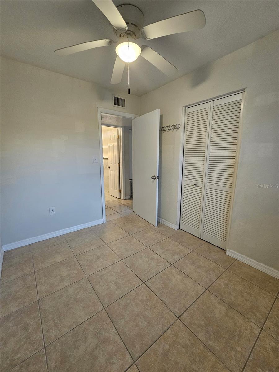 Image 17 of 24 For 125 Poinsettia Circle Ne