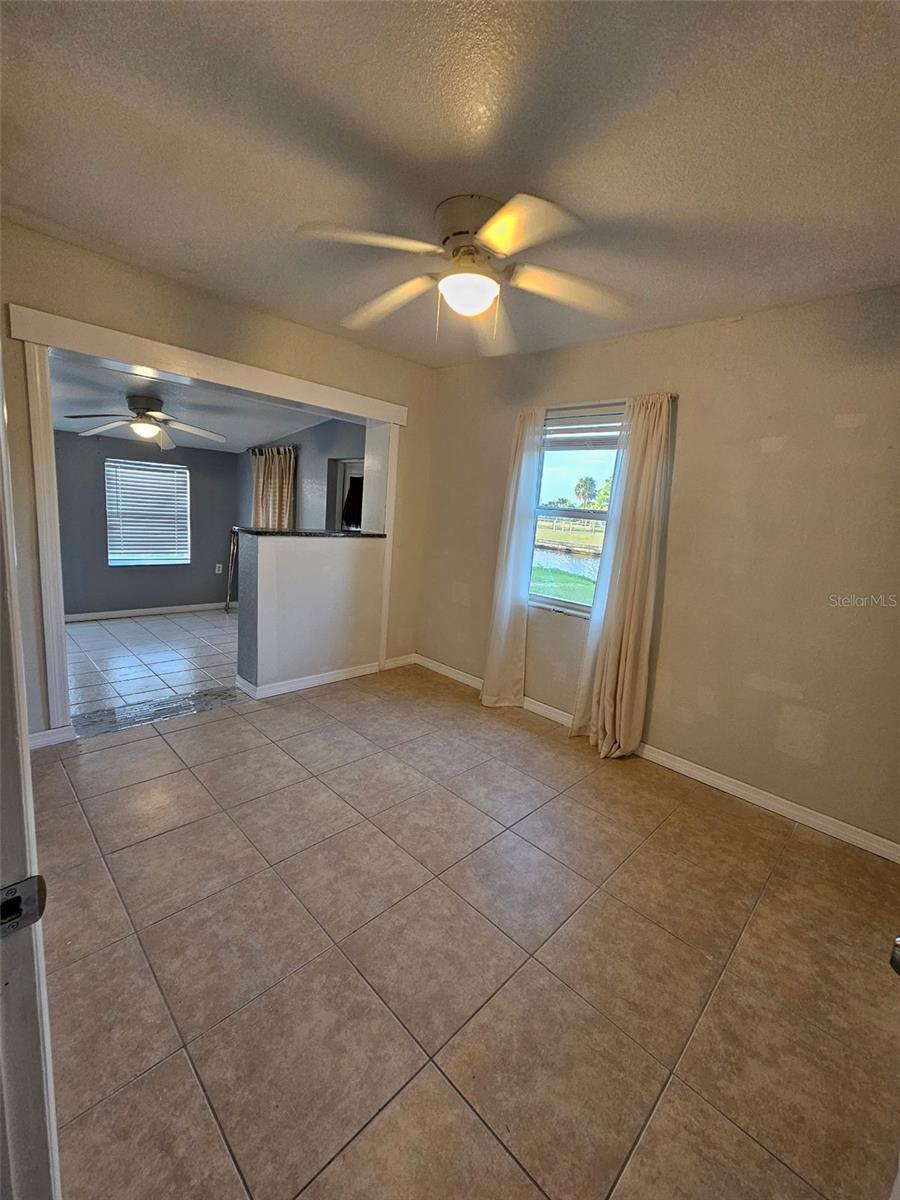Image 22 of 24 For 125 Poinsettia Circle Ne