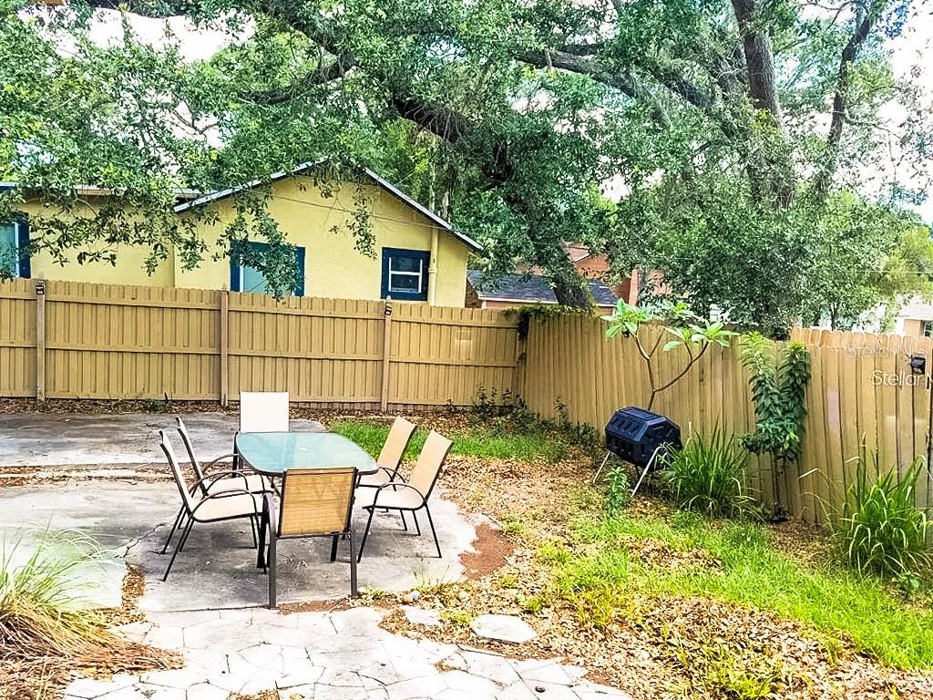 Image 10 of 13 For 1210 Highland Street S