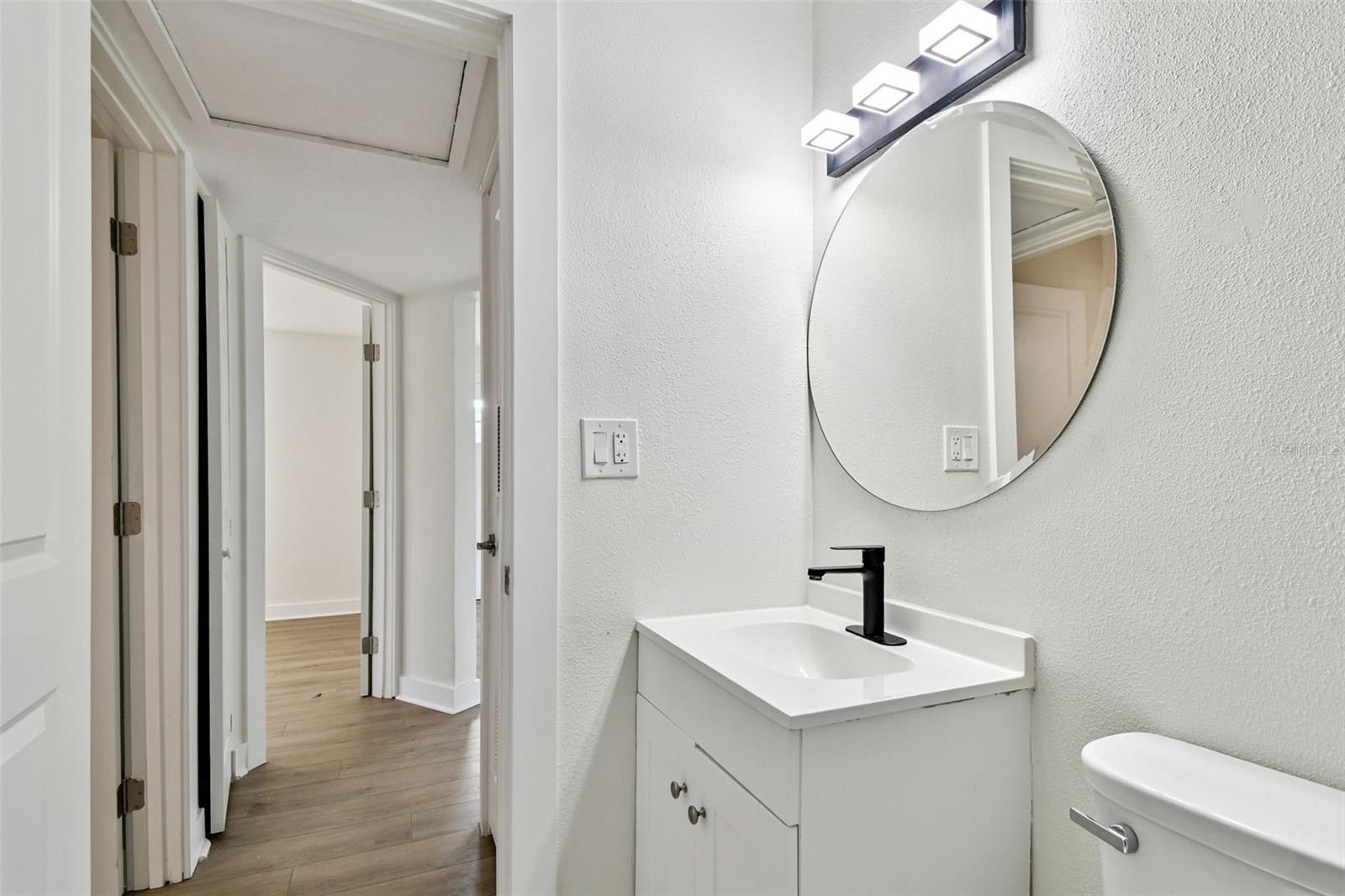 Image 13 of 63 For 4627 20th Avenue S