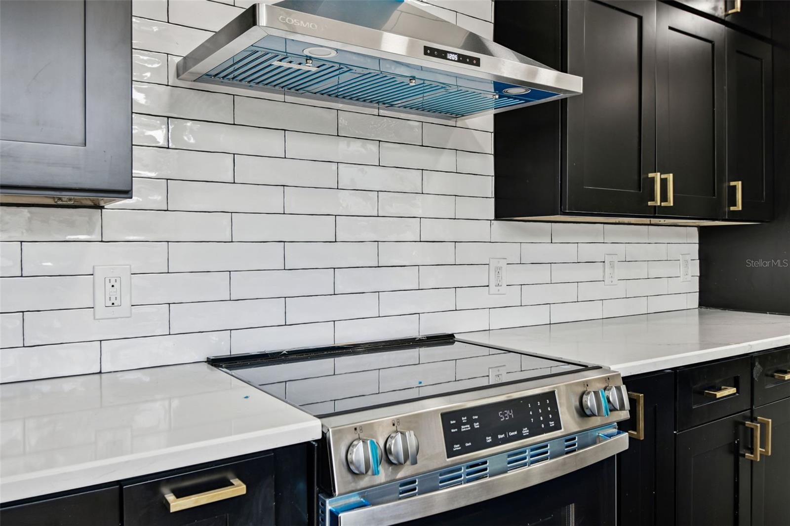 Image 21 of 63 For 4627 20th Avenue S