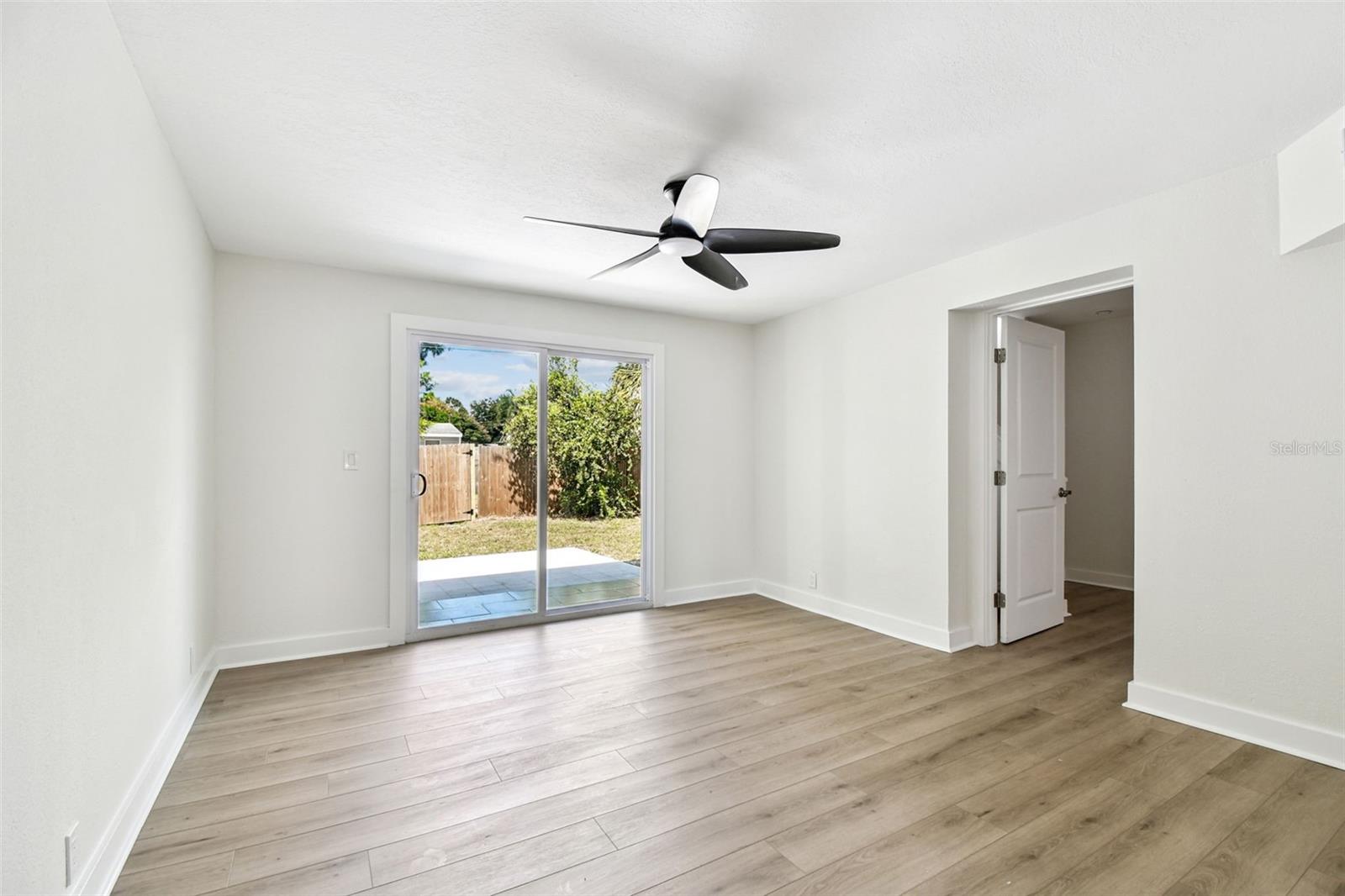 Image 24 of 63 For 4627 20th Avenue S