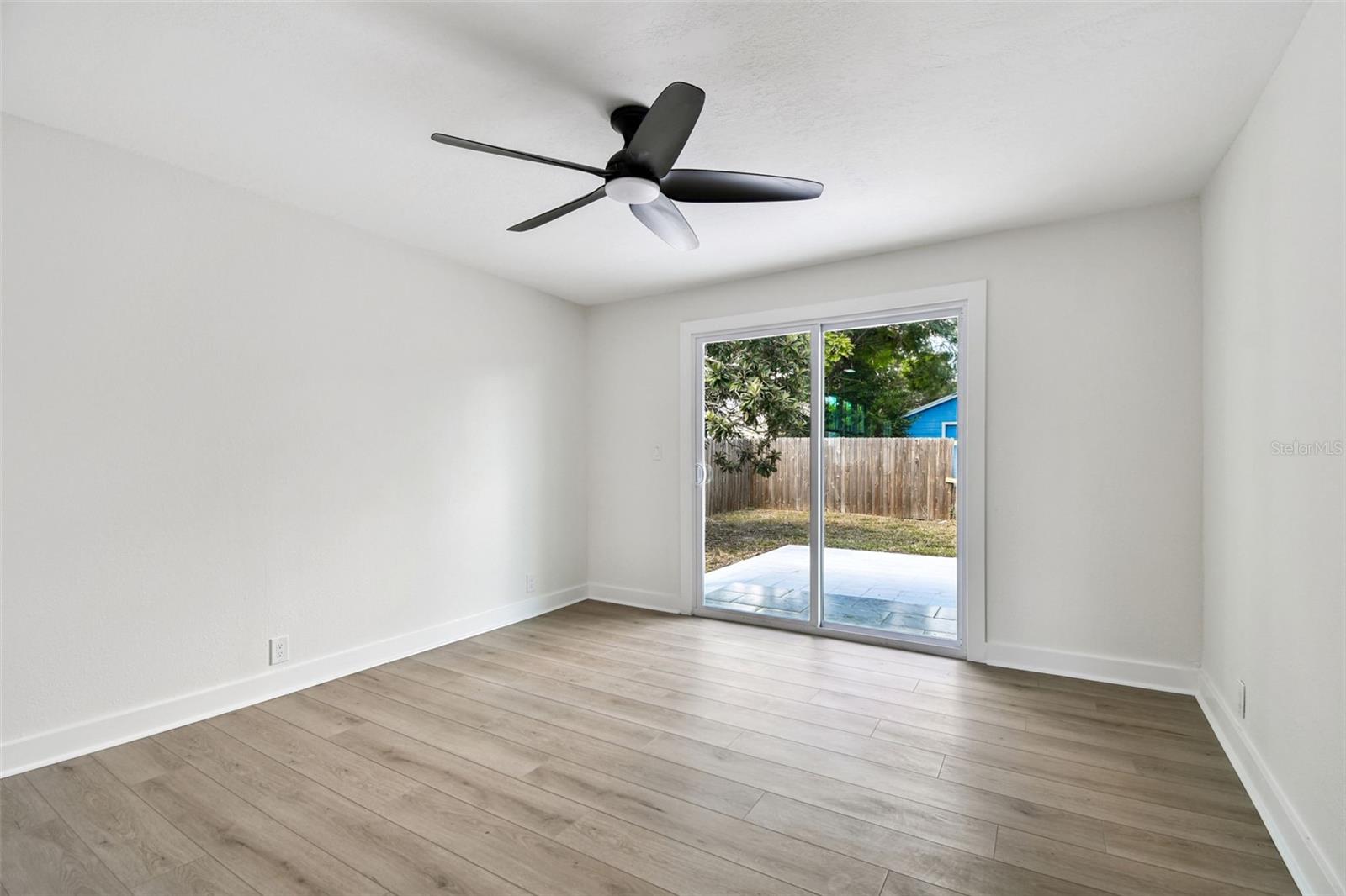 Image 25 of 63 For 4627 20th Avenue S