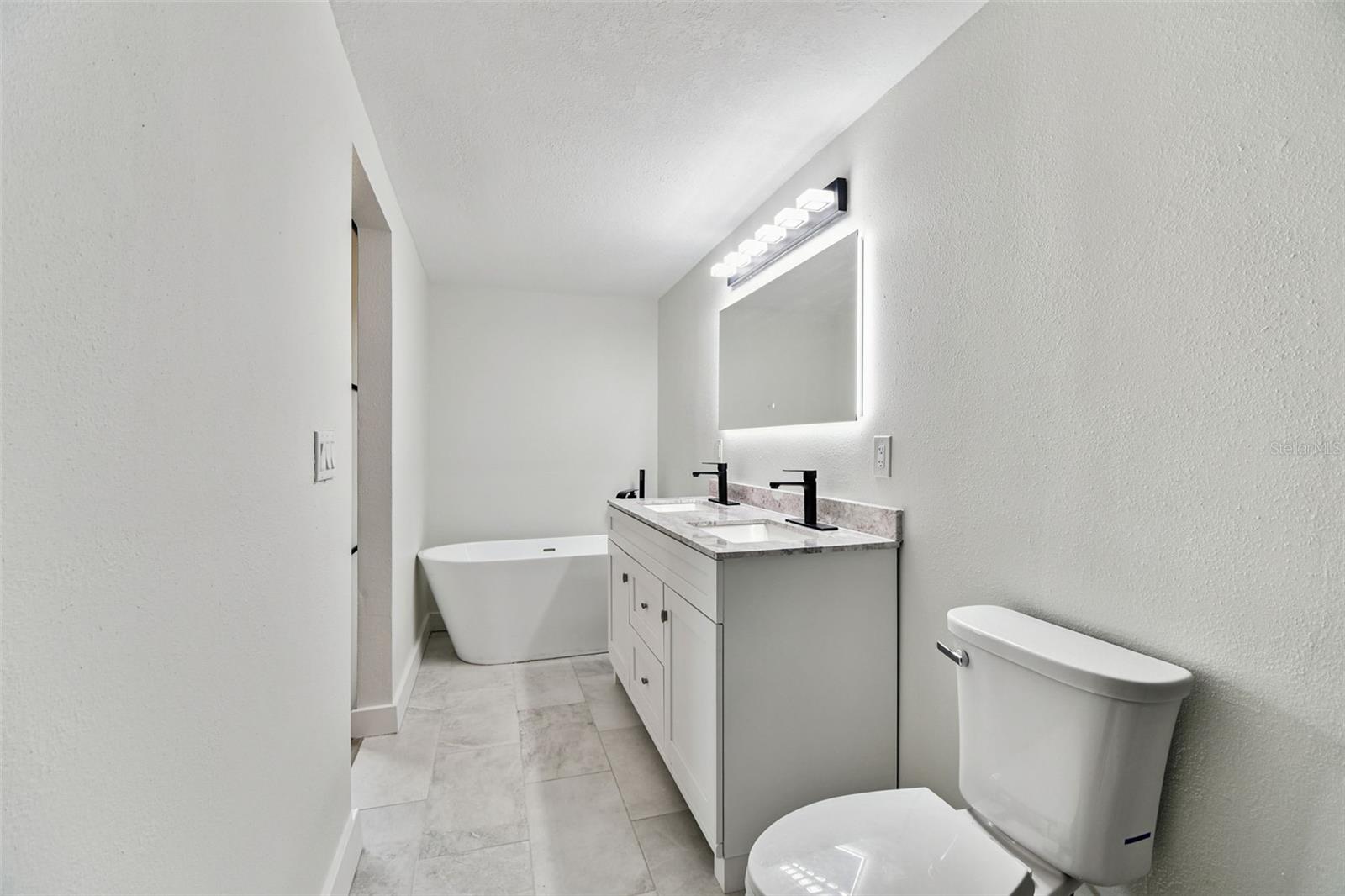 Image 35 of 63 For 4627 20th Avenue S