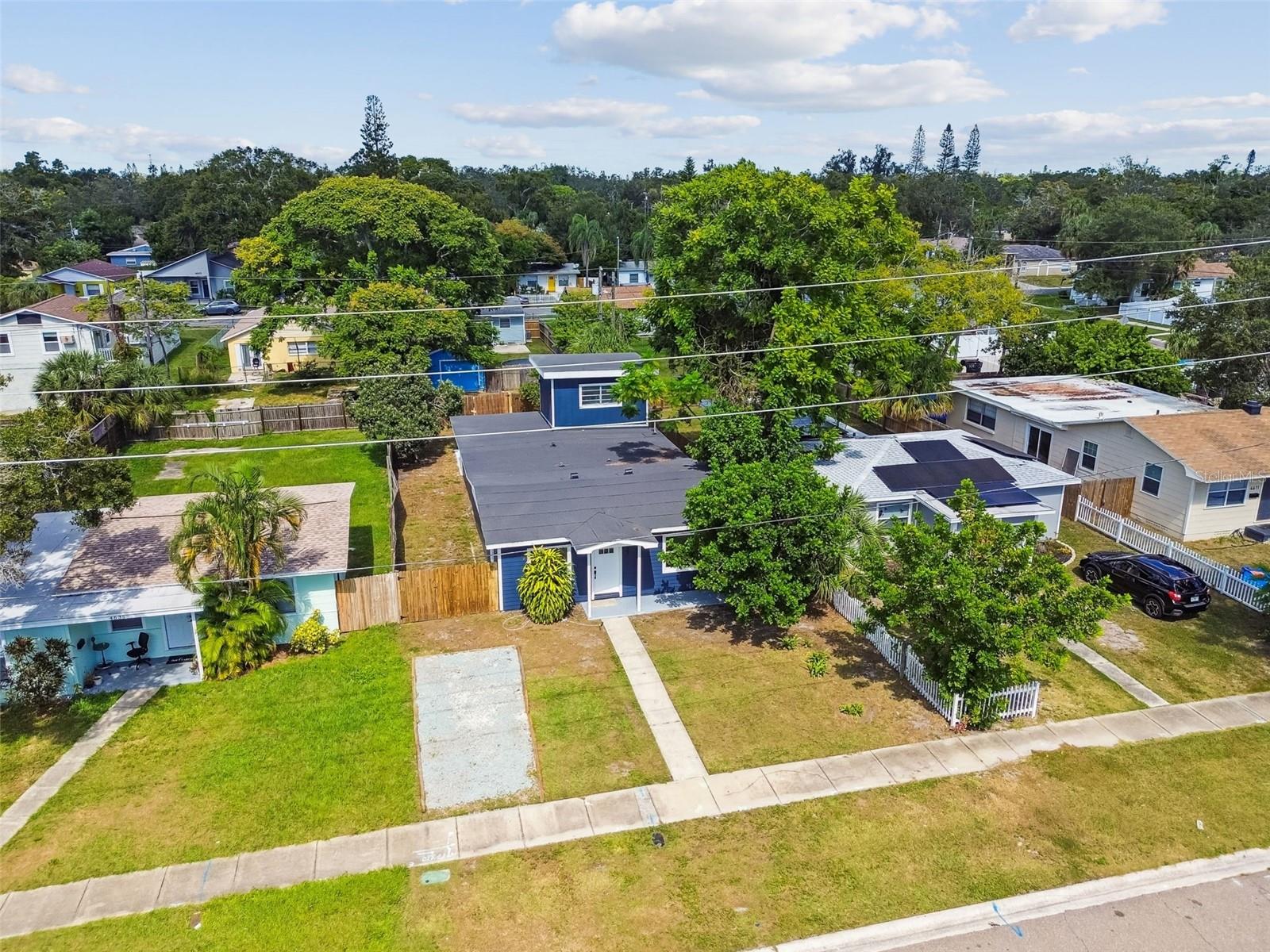 Image 52 of 63 For 4627 20th Avenue S