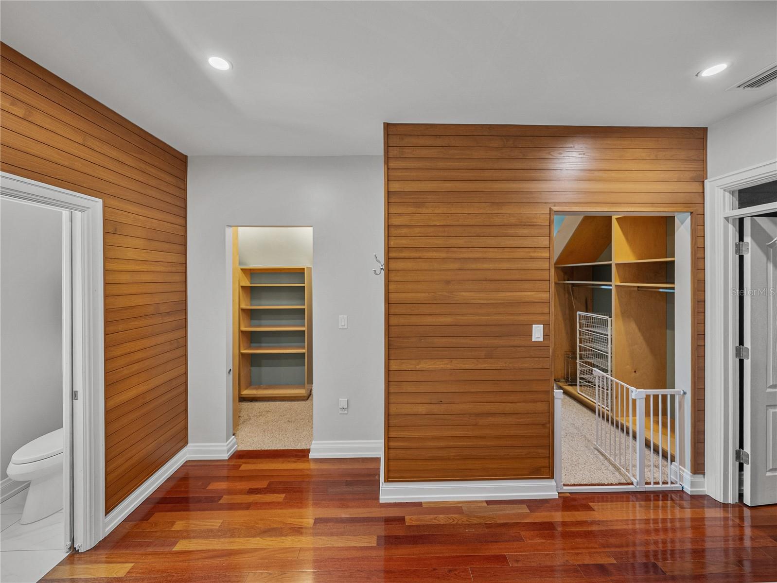 Image 47 of 92 For 3001 San Rafael Street