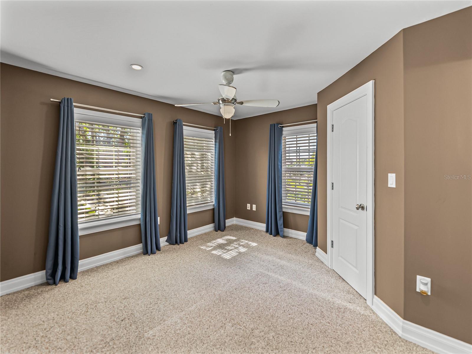 Image 65 of 92 For 3001 San Rafael Street