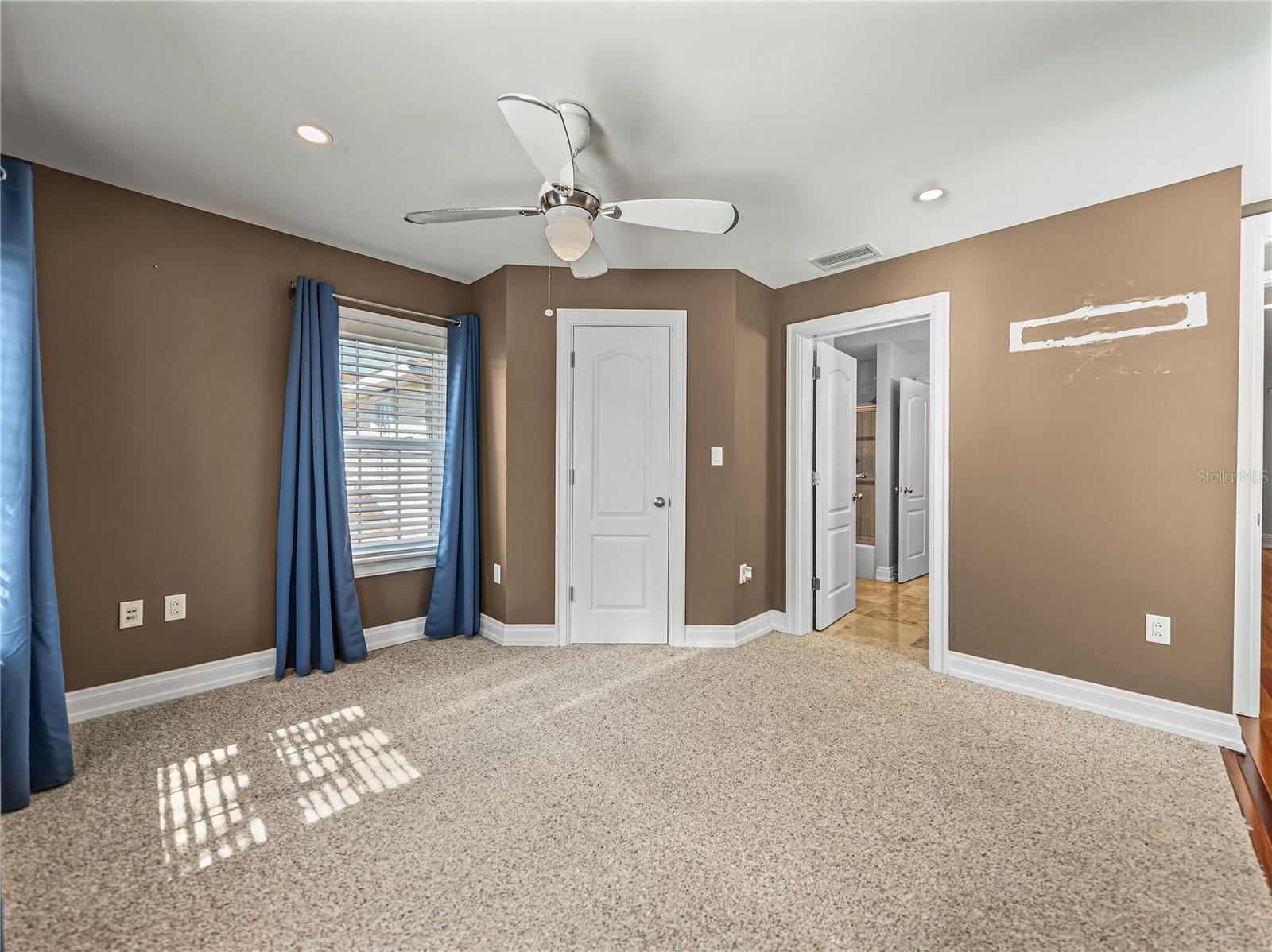 Image 66 of 92 For 3001 San Rafael Street