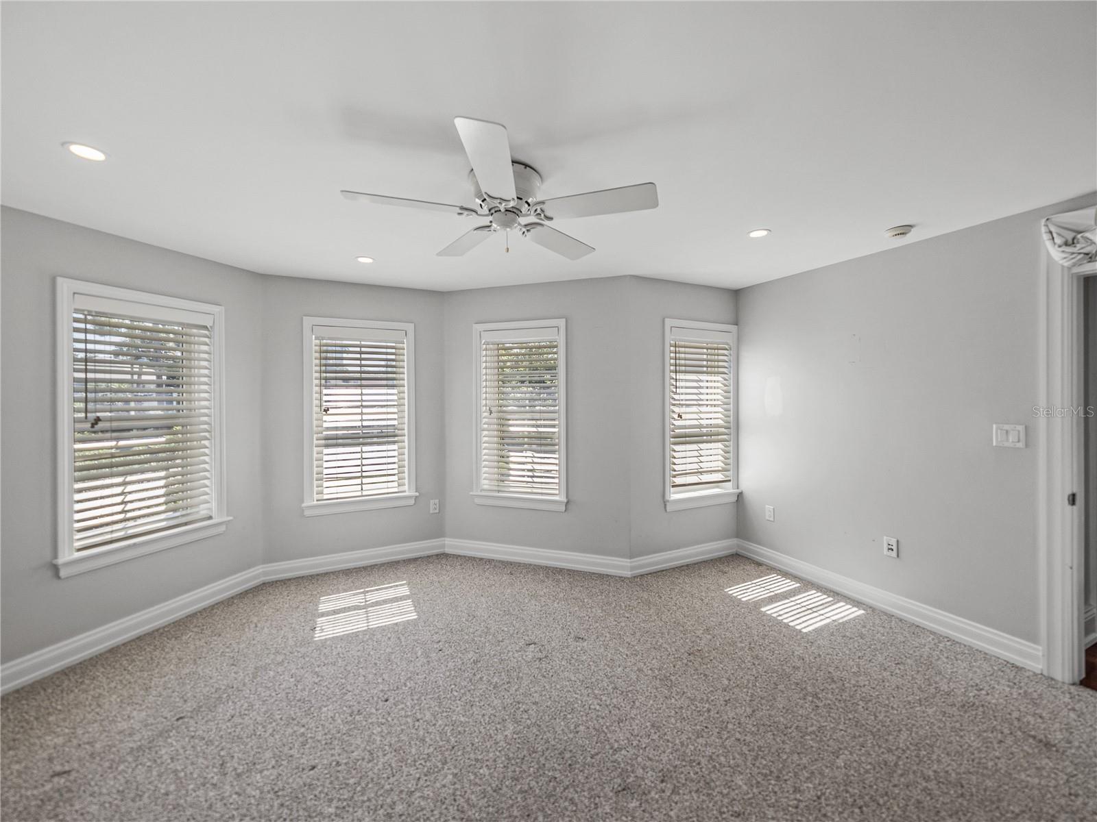 Image 69 of 92 For 3001 San Rafael Street