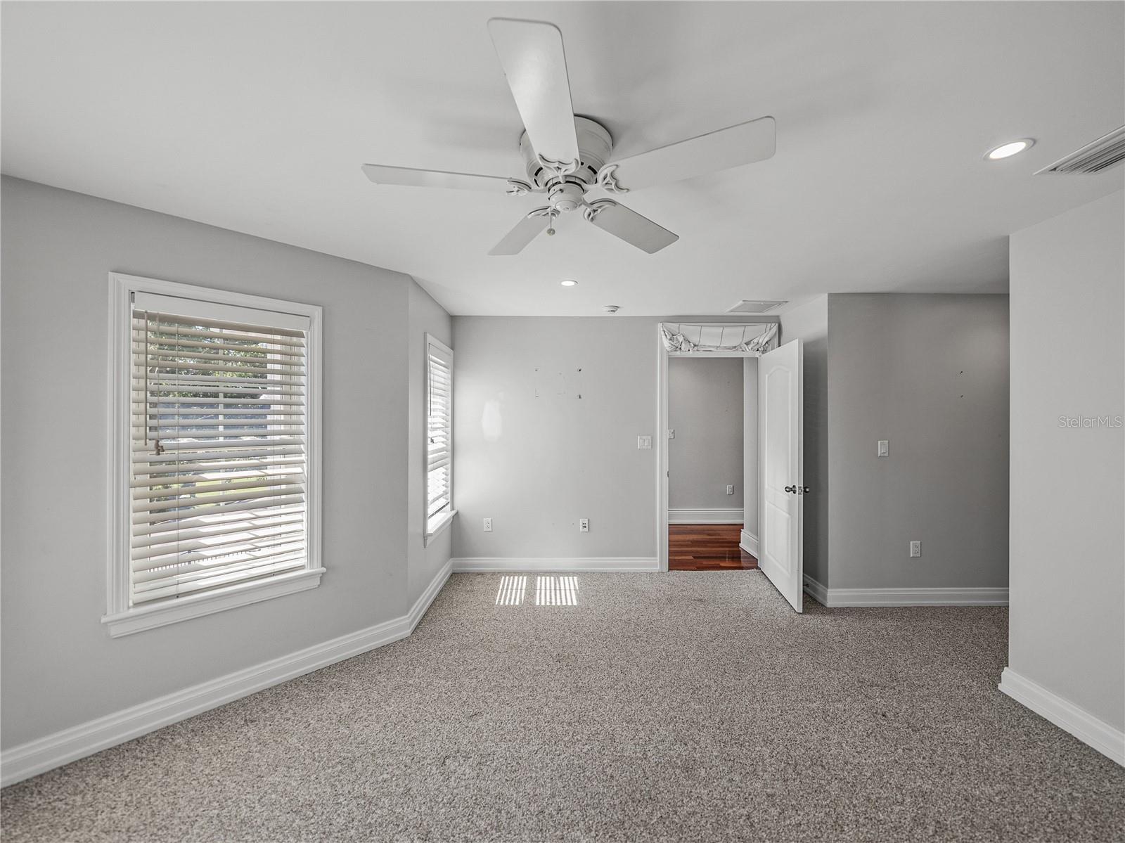 Image 71 of 92 For 3001 San Rafael Street