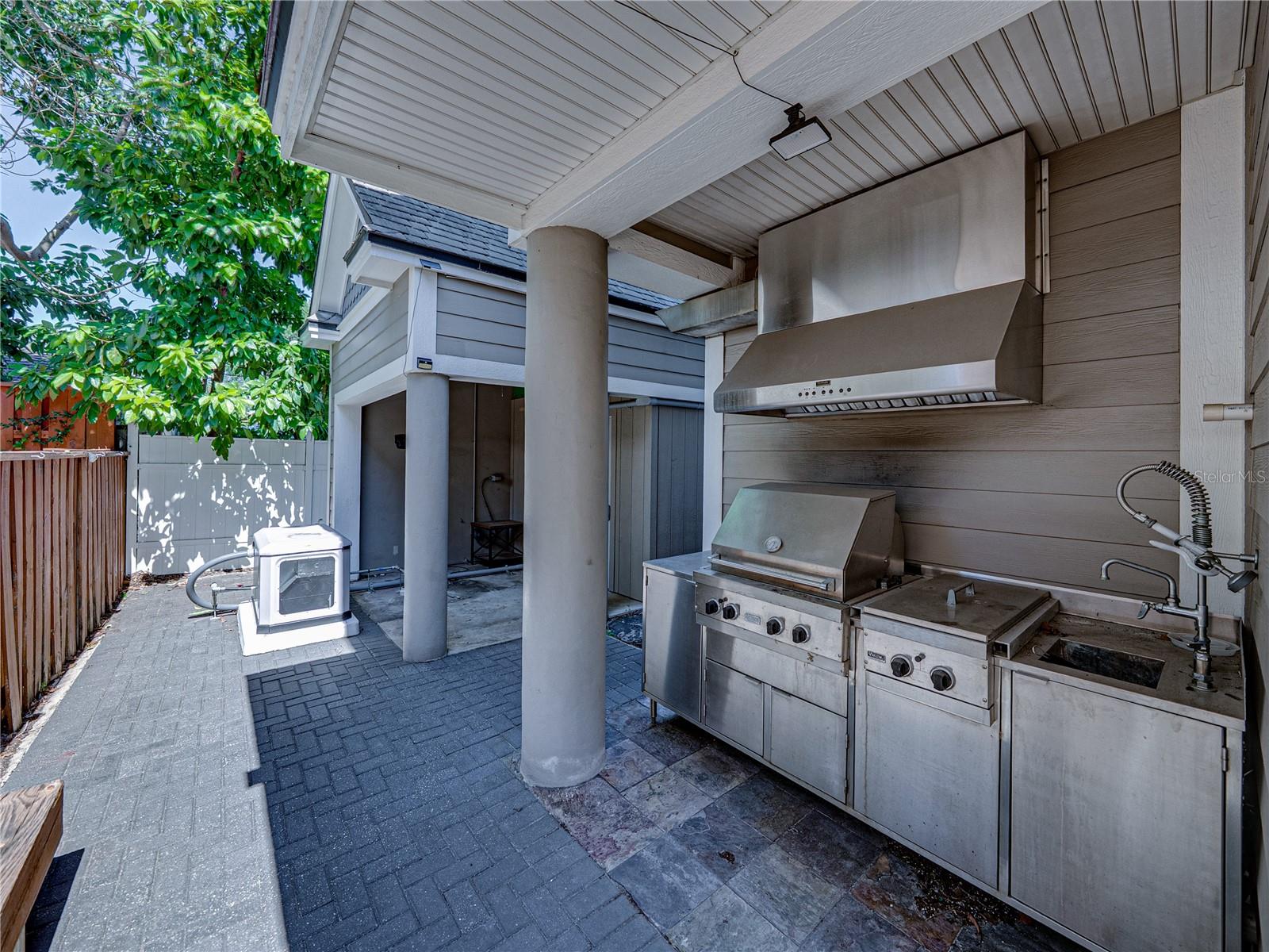 Image 79 of 92 For 3001 San Rafael Street