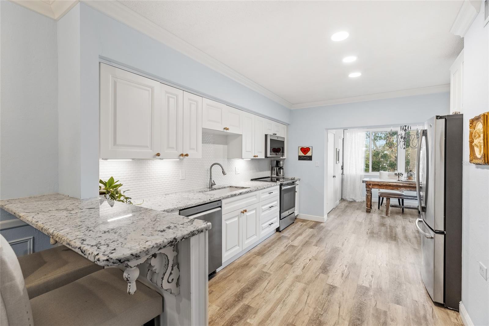 Image 14 of 29 For 1330 Snell Isle Boulevard Ne 4