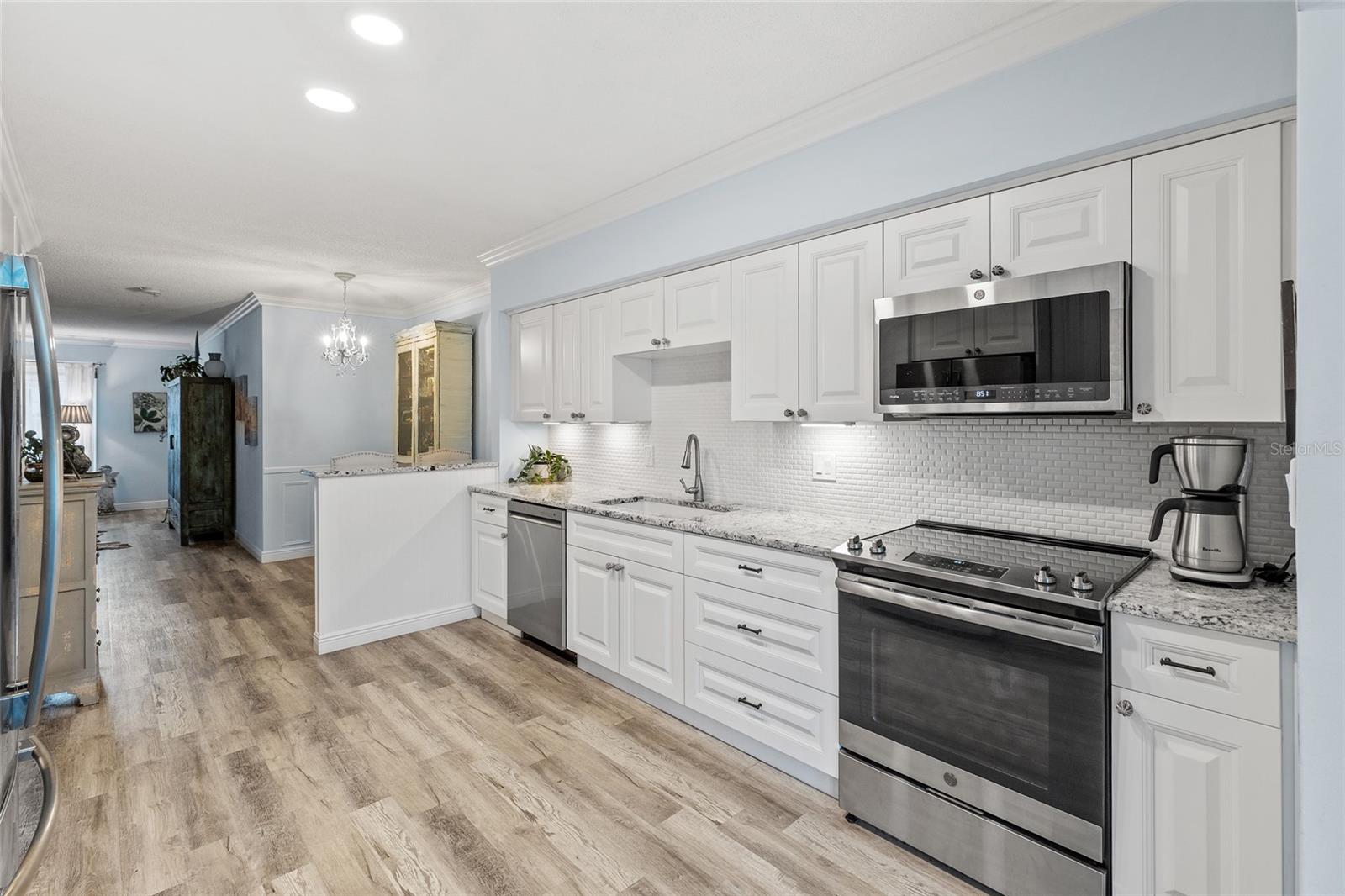 Image 19 of 29 For 1330 Snell Isle Boulevard Ne 4