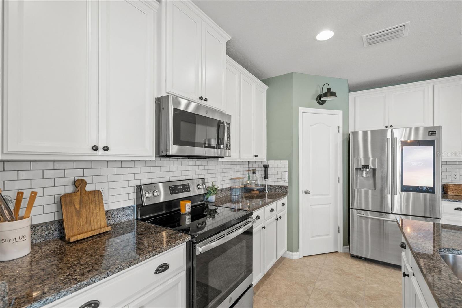 Image 7 of 32 For 10271 Hawks Landing Drive