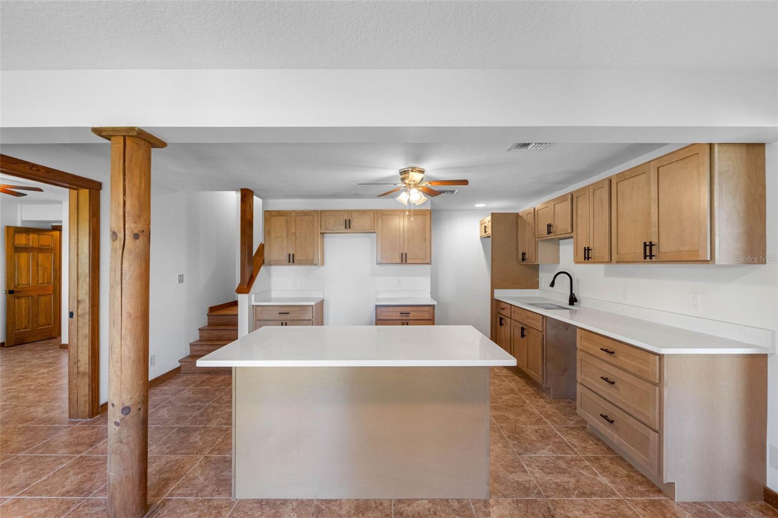 Listing photo id 16 for 11401 Thonotosassa Road