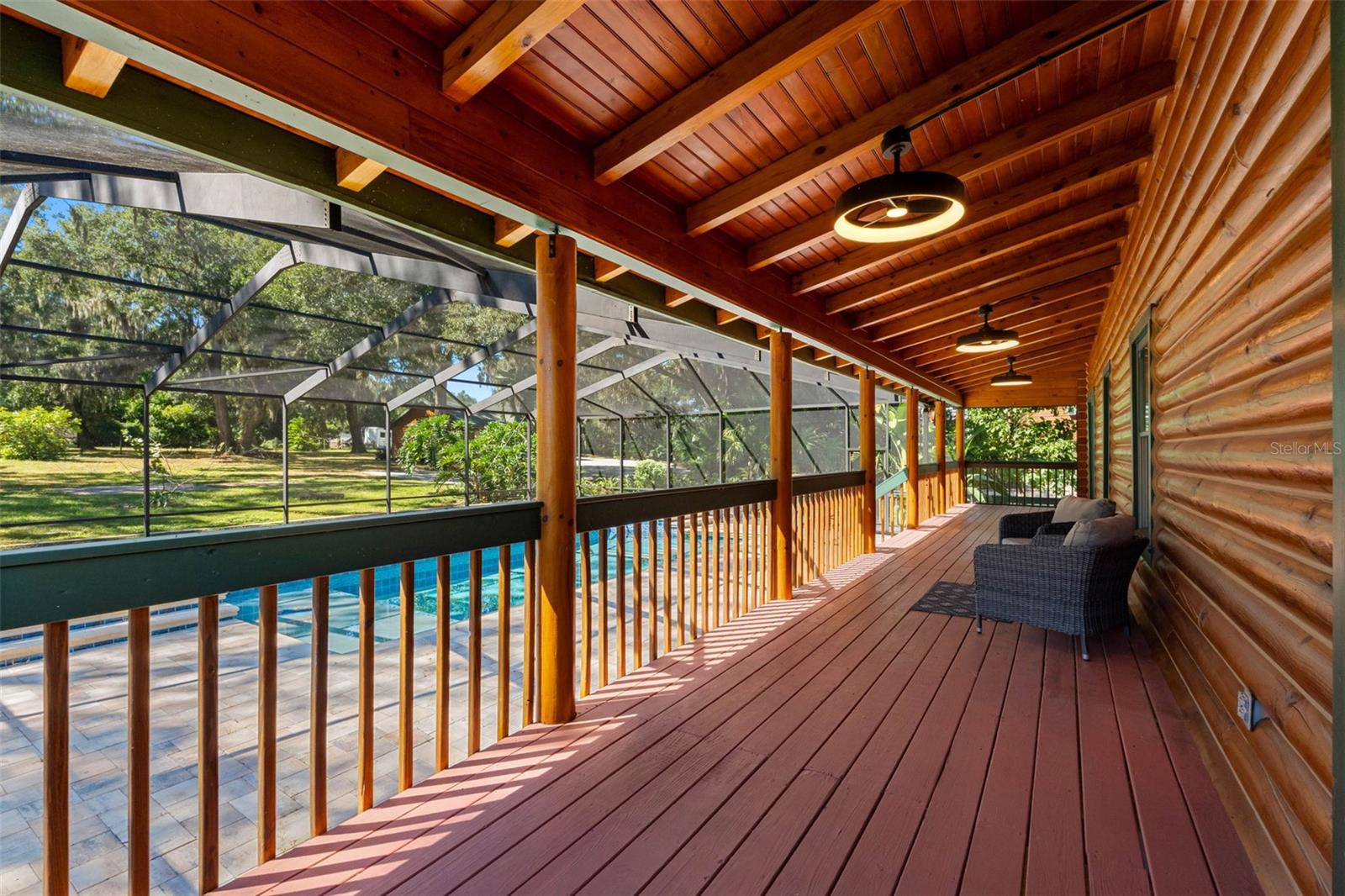 Listing photo id 37 for 11401 Thonotosassa Road