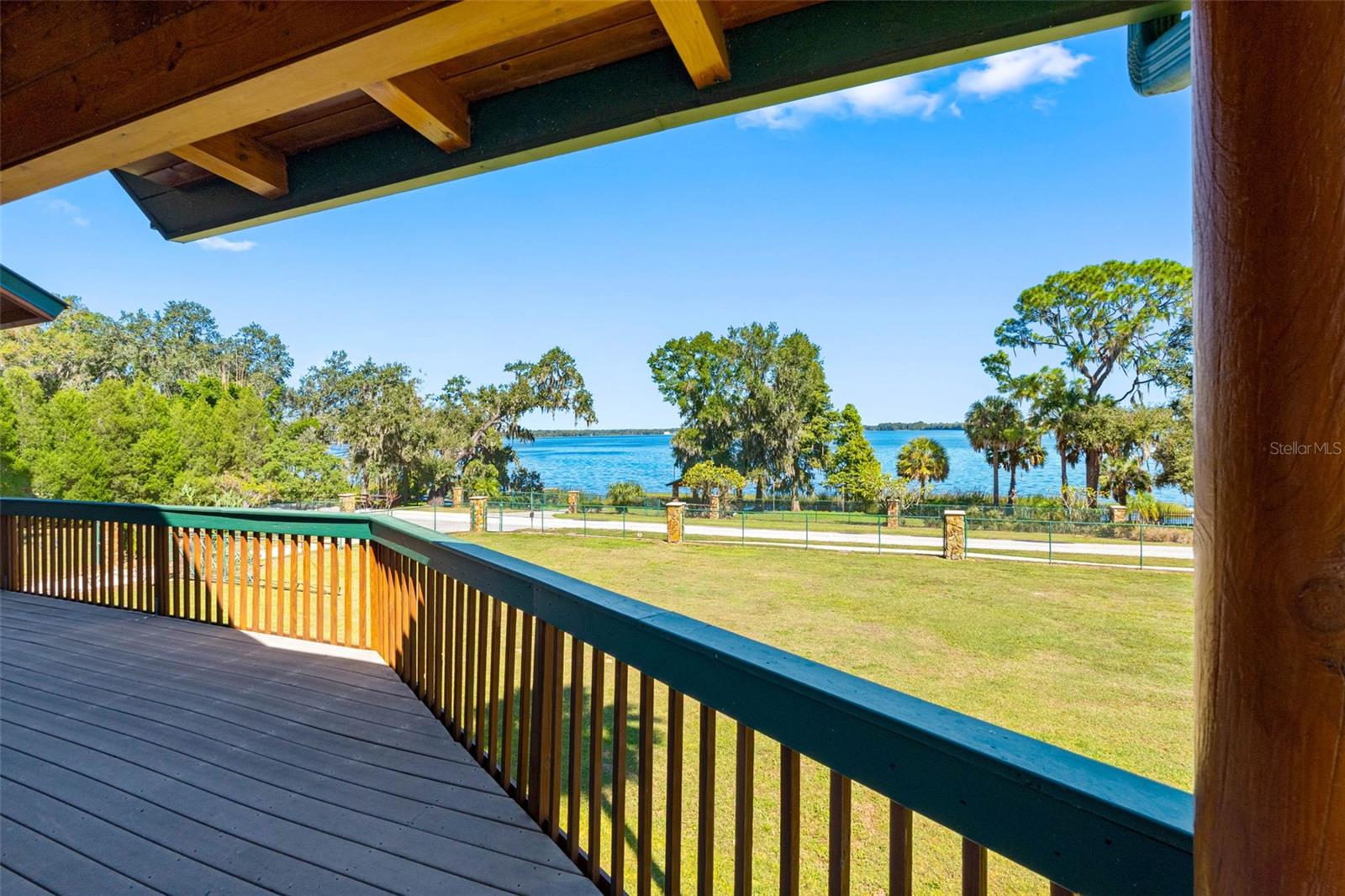 Listing photo id 41 for 11401 Thonotosassa Road