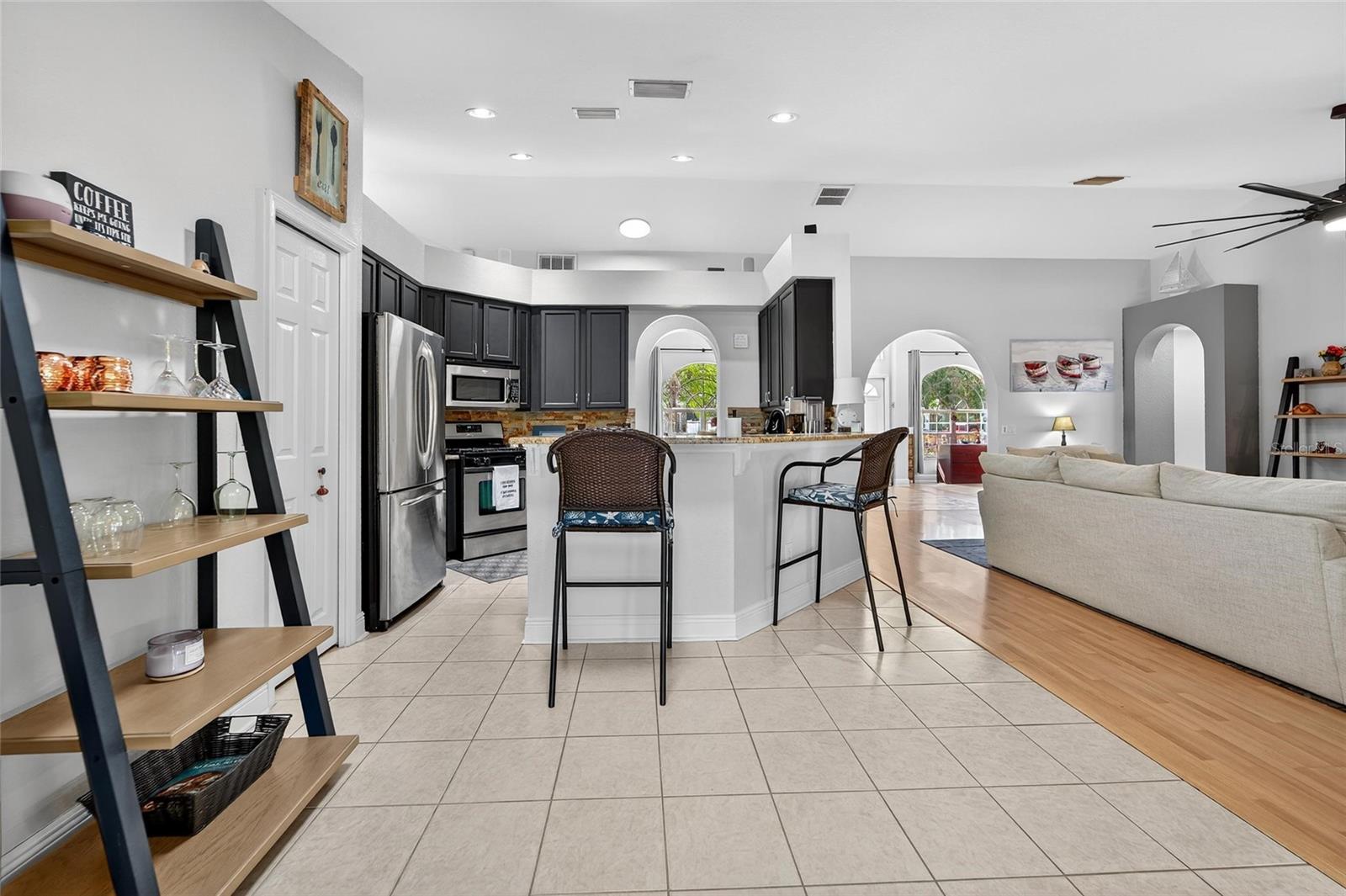 Image 19 of 65 For 1607 Loriana Street