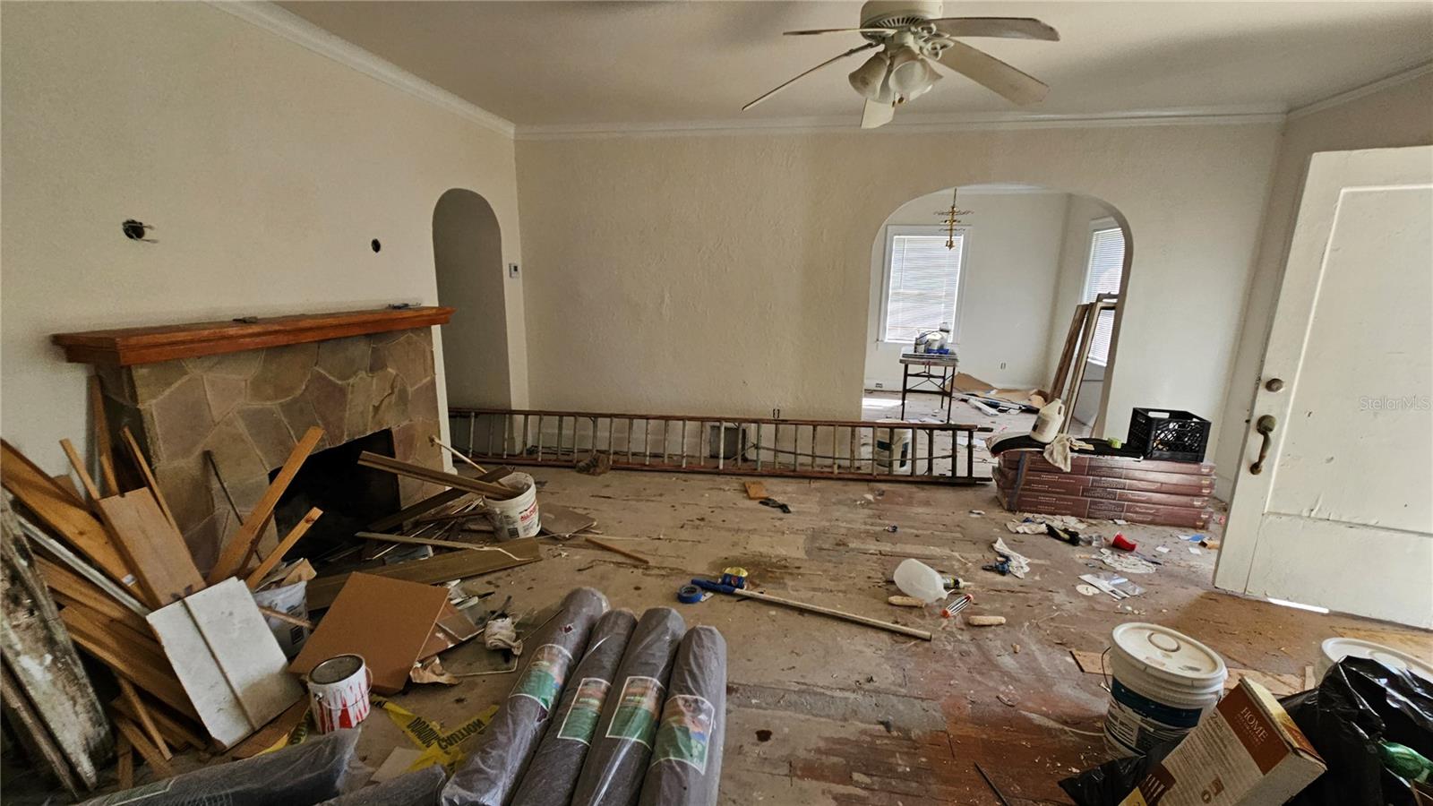 Image 9 of 18 For 852 4th Avenue N