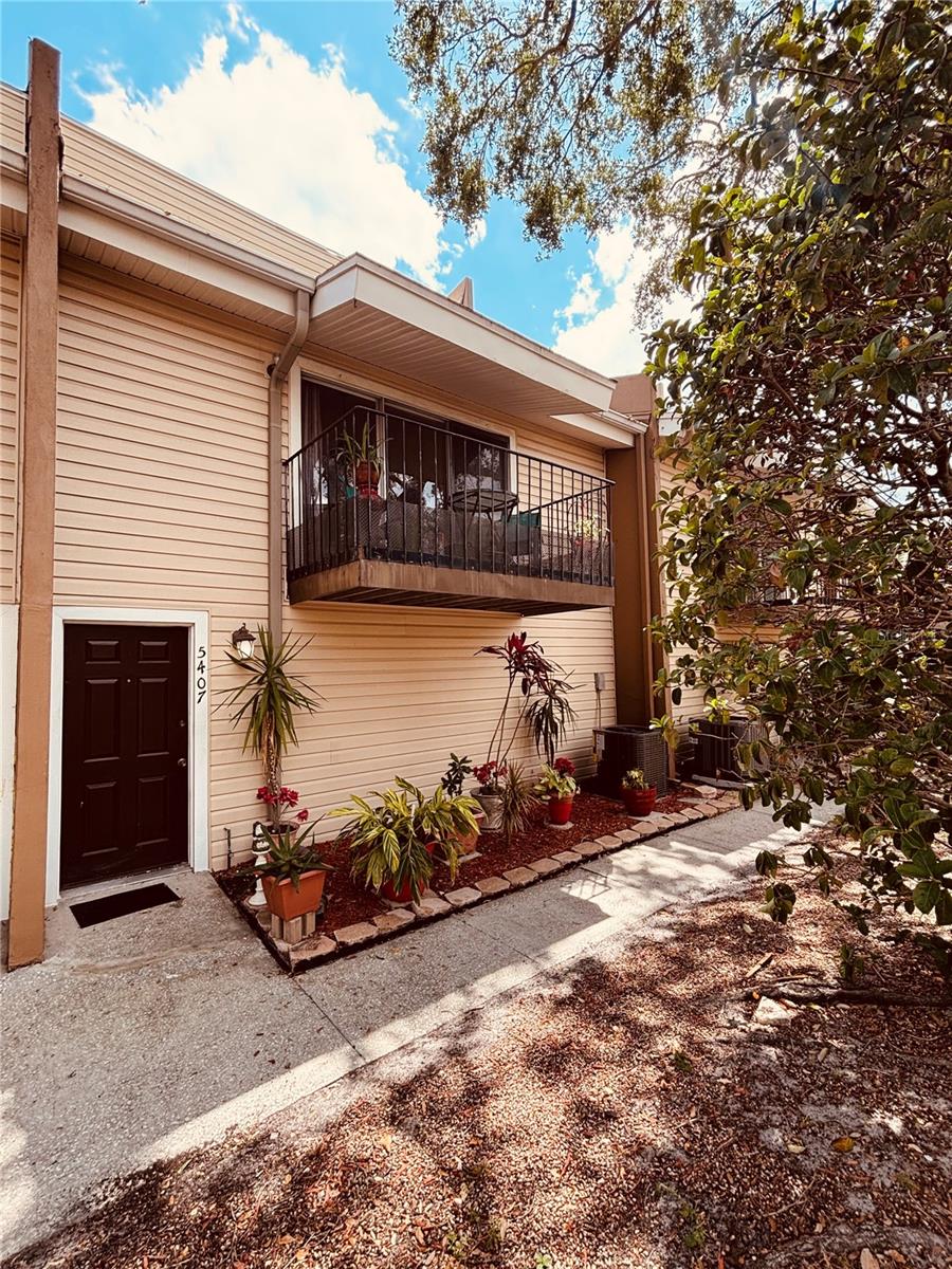 Details for 5407 Sweetwater Terrace Circle 5407, TAMPA, FL 33634