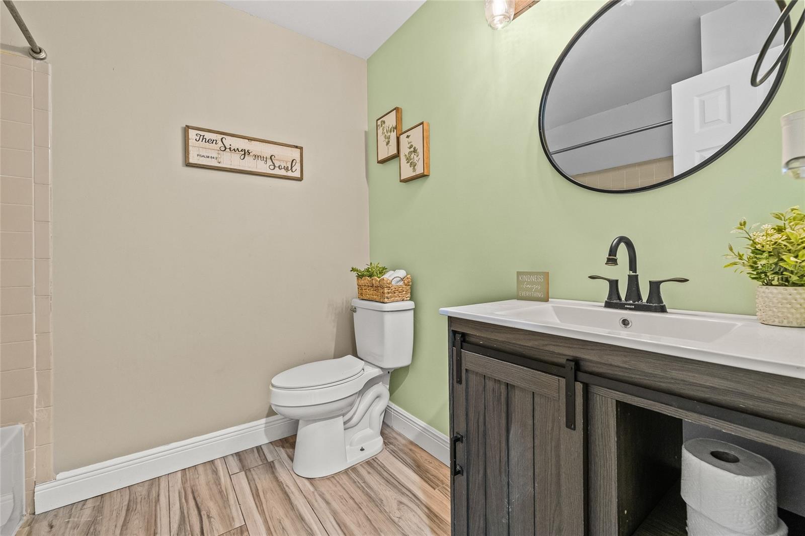 Image 19 of 40 For 5003 Presidential Street