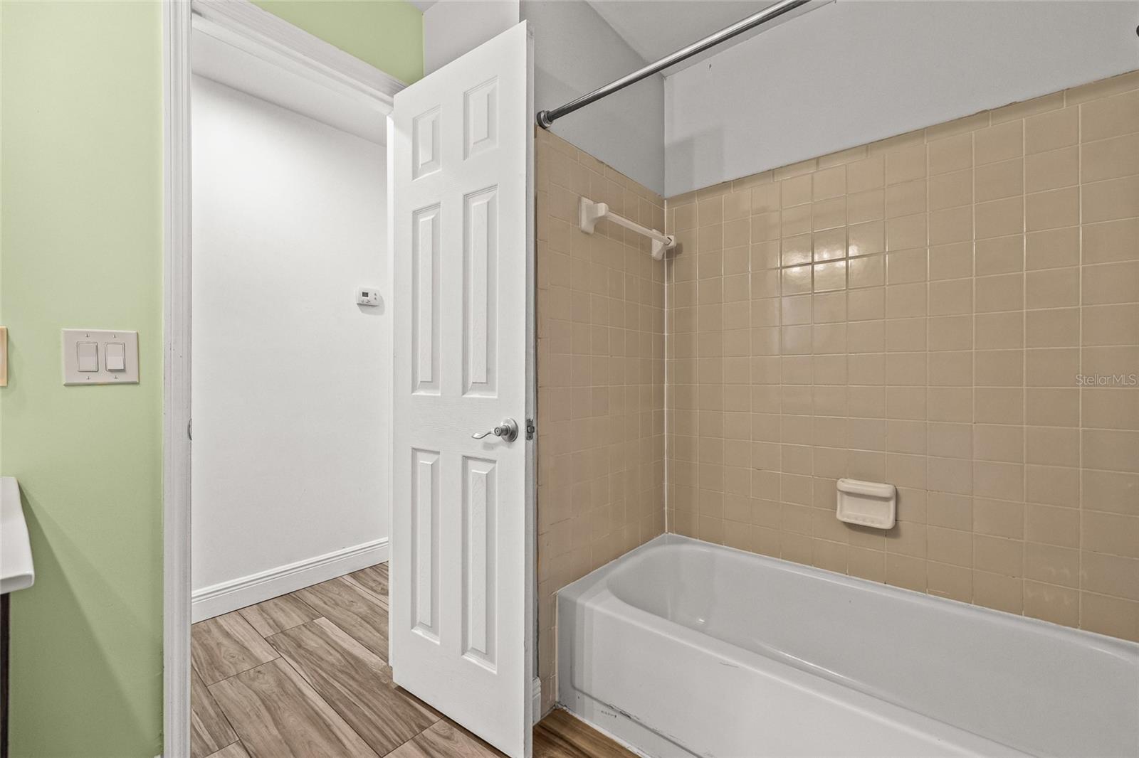 Image 20 of 40 For 5003 Presidential Street