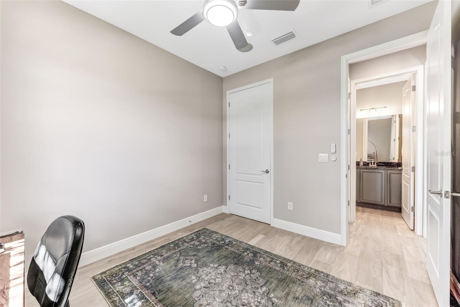 Image 10 of 61 For 11750 Sunburst Marble Road