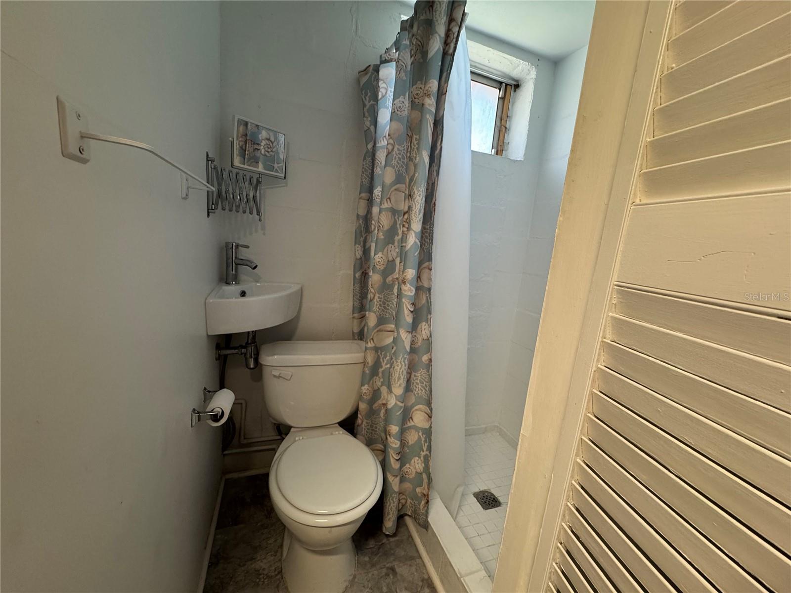 Image 14 of 19 For 3516 Sheryl Hill Drive
