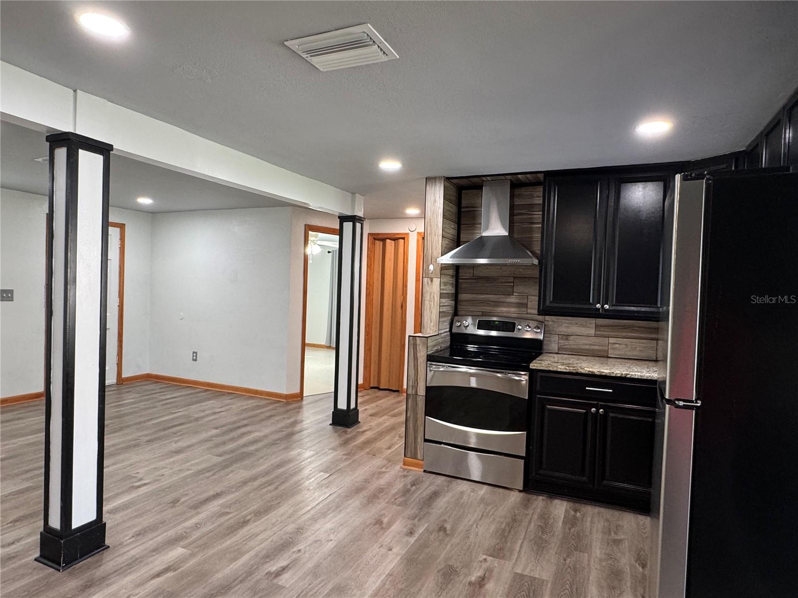 Image 6 of 19 For 3516 Sheryl Hill Drive