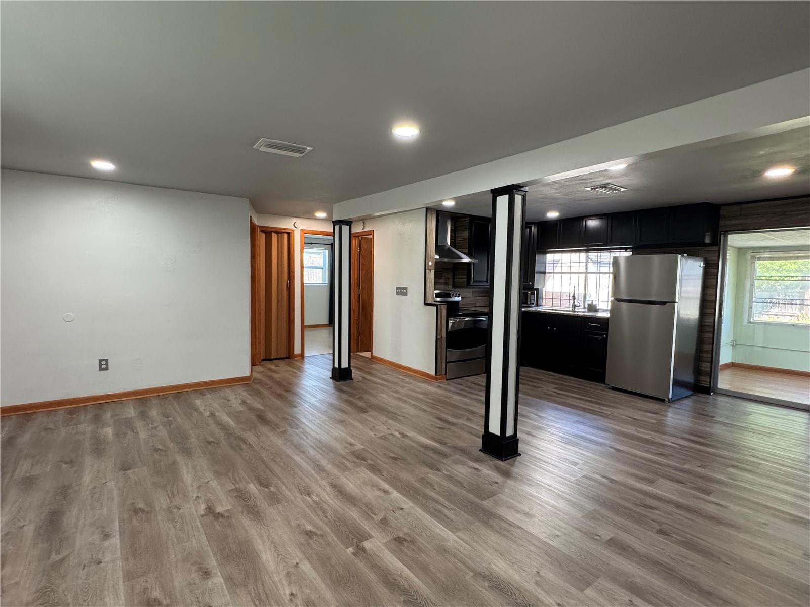 Image 7 of 19 For 3516 Sheryl Hill Drive