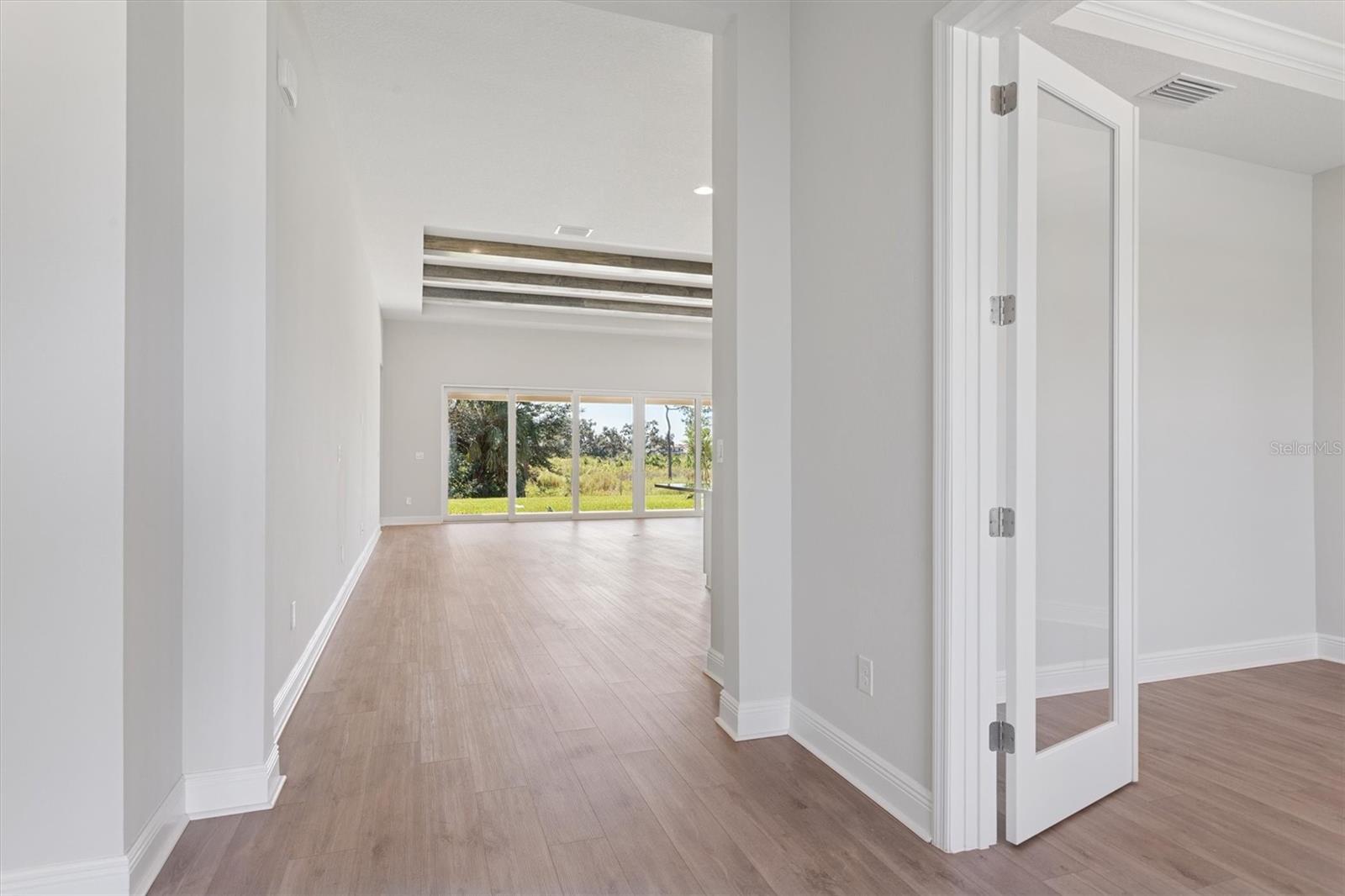 Image 13 of 35 For 13733 Vista Oaks Court
