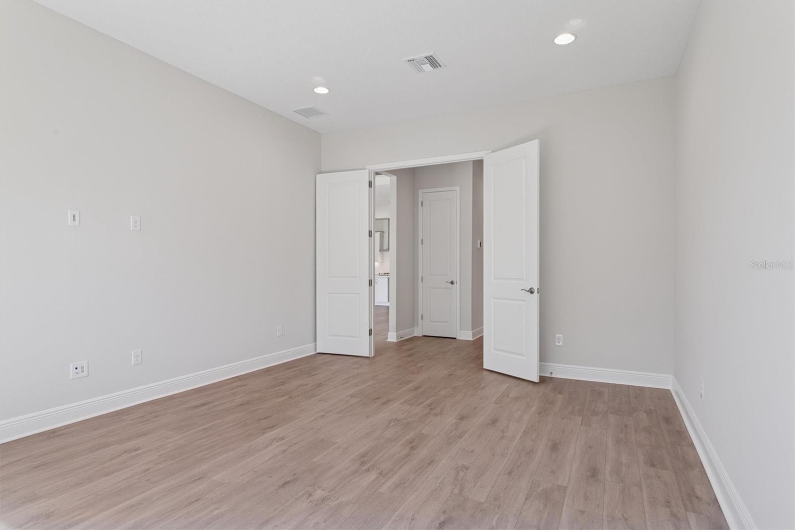 Image 28 of 35 For 13733 Vista Oaks Court