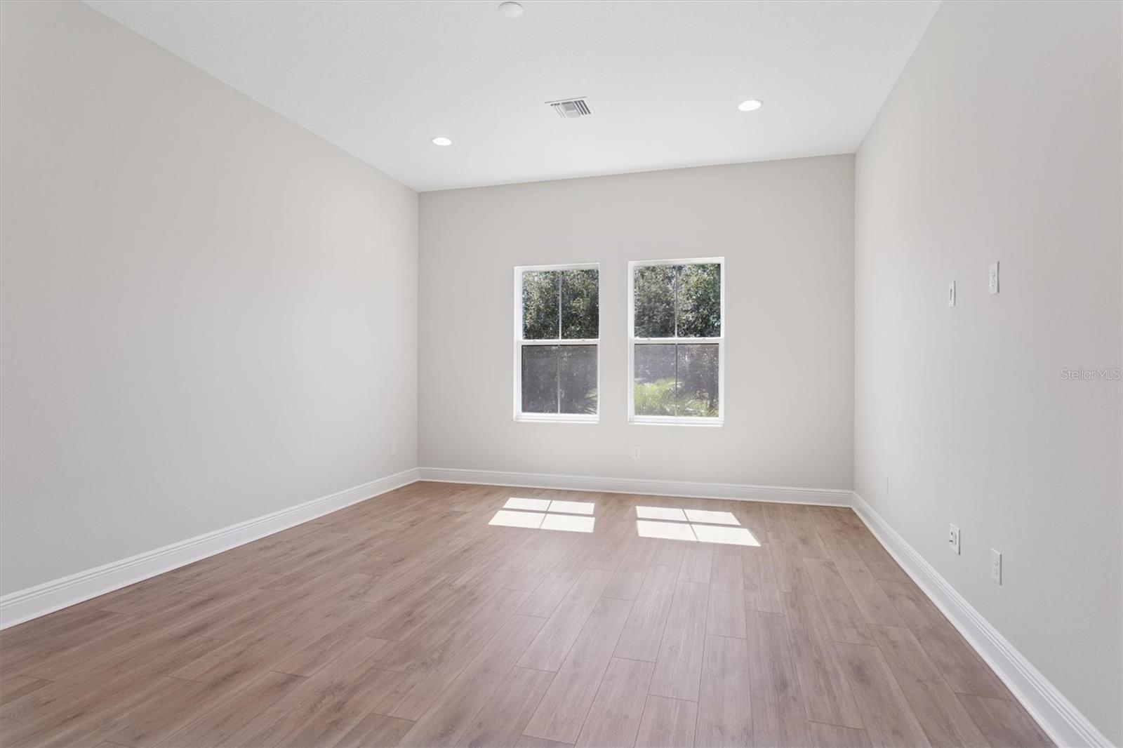 Image 29 of 35 For 13733 Vista Oaks Court