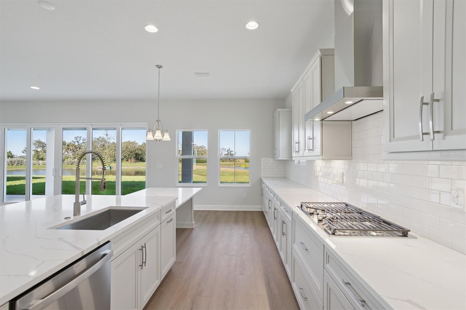 Image 14 of 32 For 10239 Longmeadow Avenue