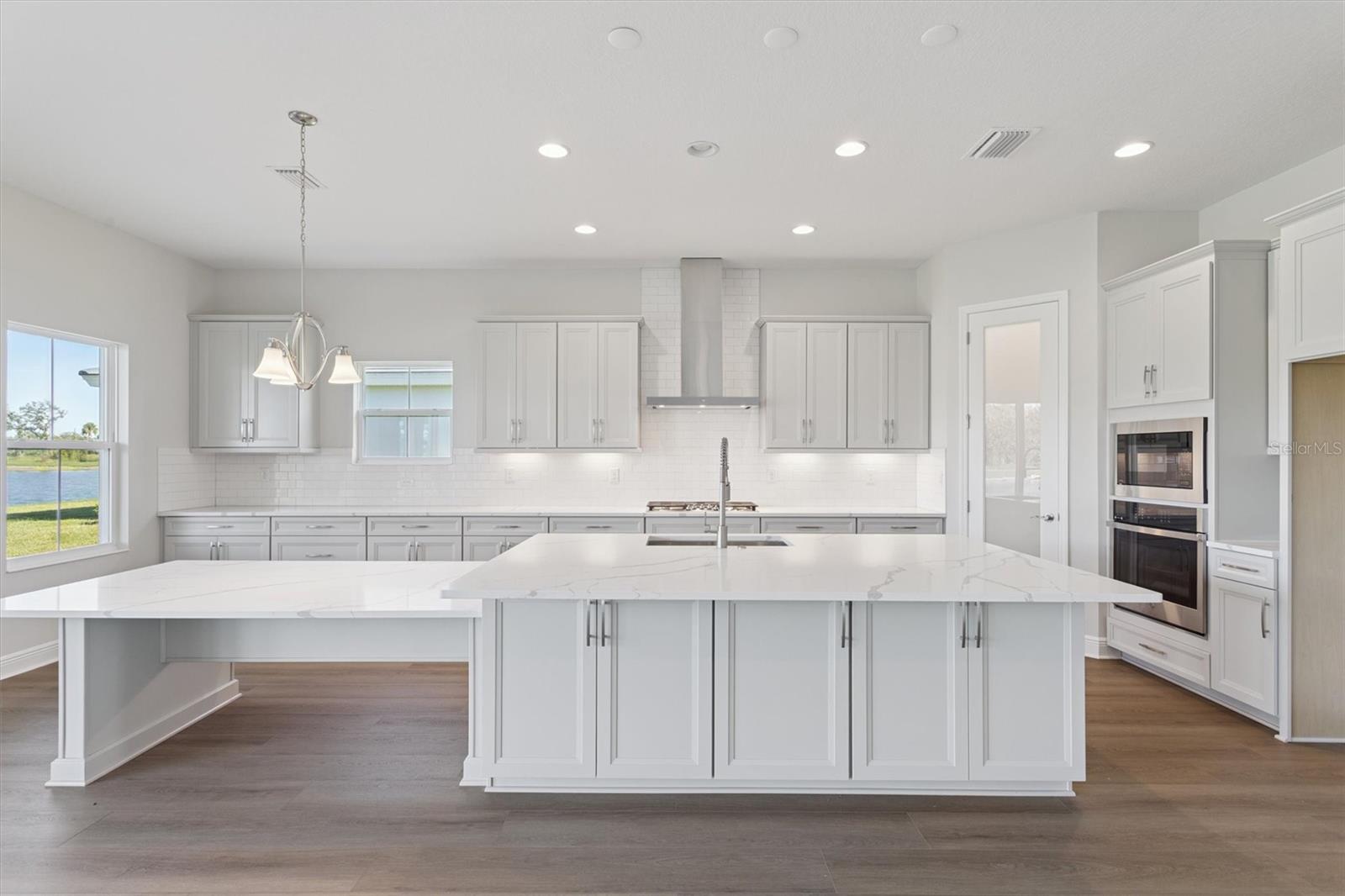 Image 15 of 32 For 10239 Longmeadow Avenue