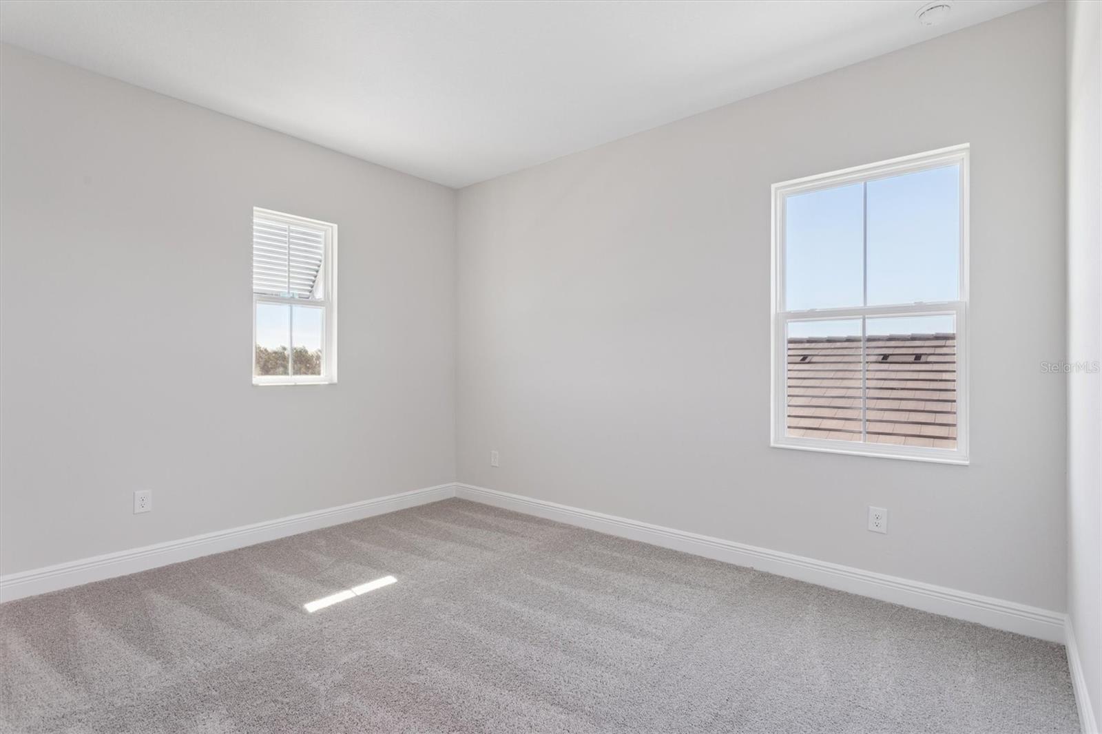 Image 19 of 32 For 10239 Longmeadow Avenue