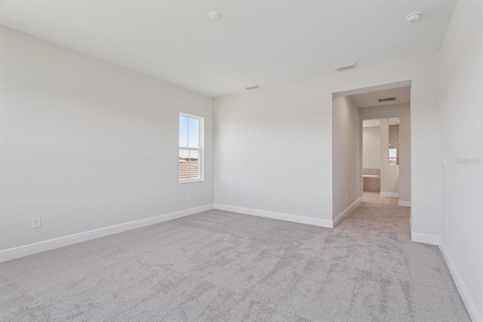 Image 6 of 32 For 10239 Longmeadow Avenue