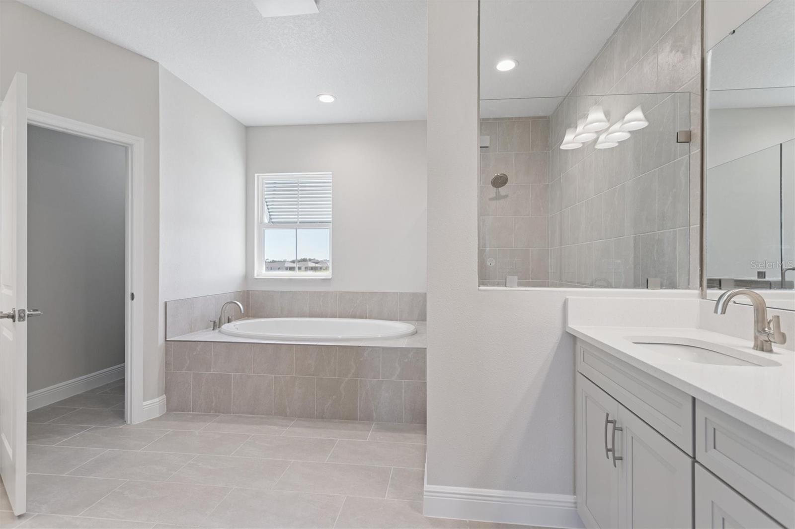 Image 7 of 32 For 10239 Longmeadow Avenue