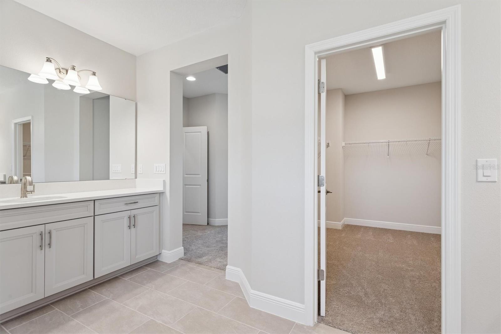 Image 9 of 32 For 10239 Longmeadow Avenue